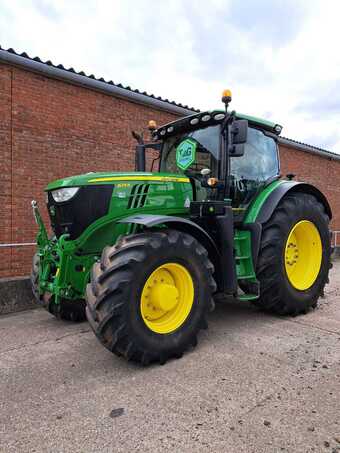 John Deere 6215R (2022) Tractor