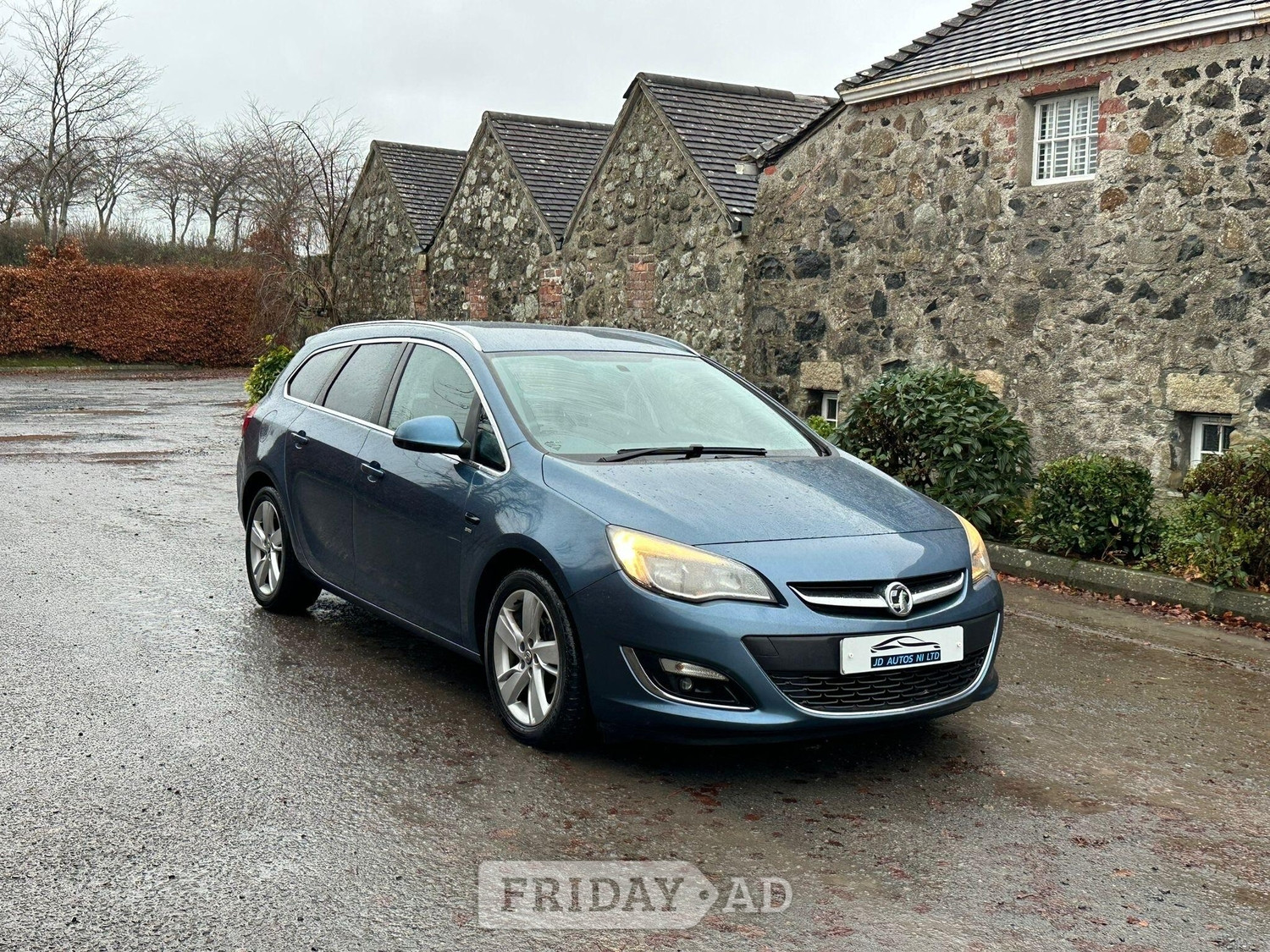 Vauxhall Astra 2013 in Craigavon