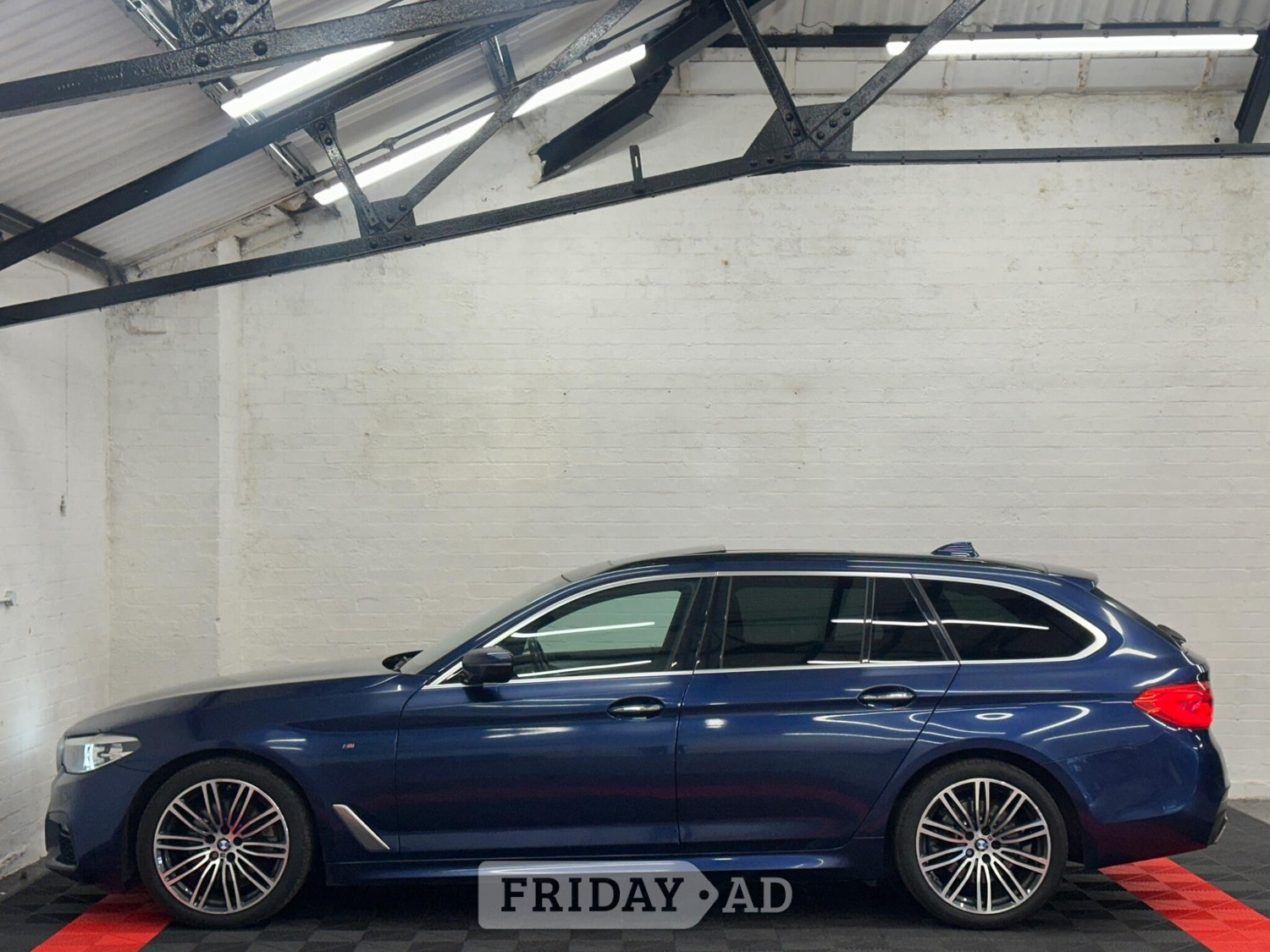 [ berth ]BMW 5 Series