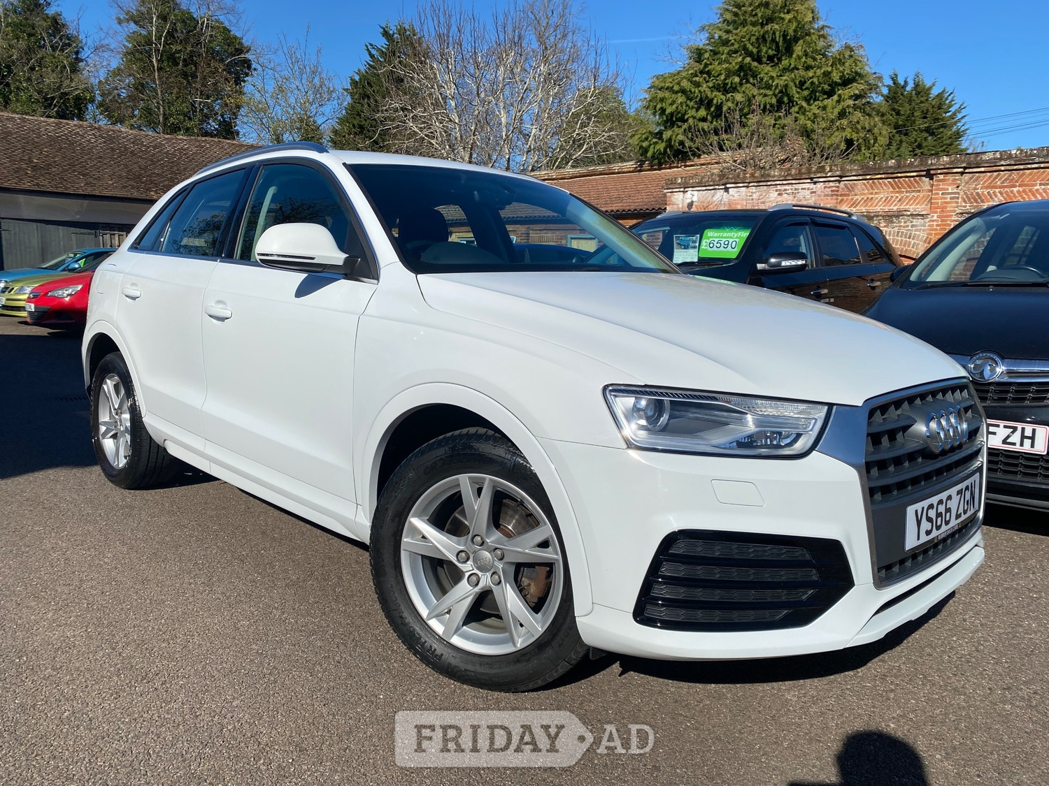 Audi Q3 2016 in Hitchin