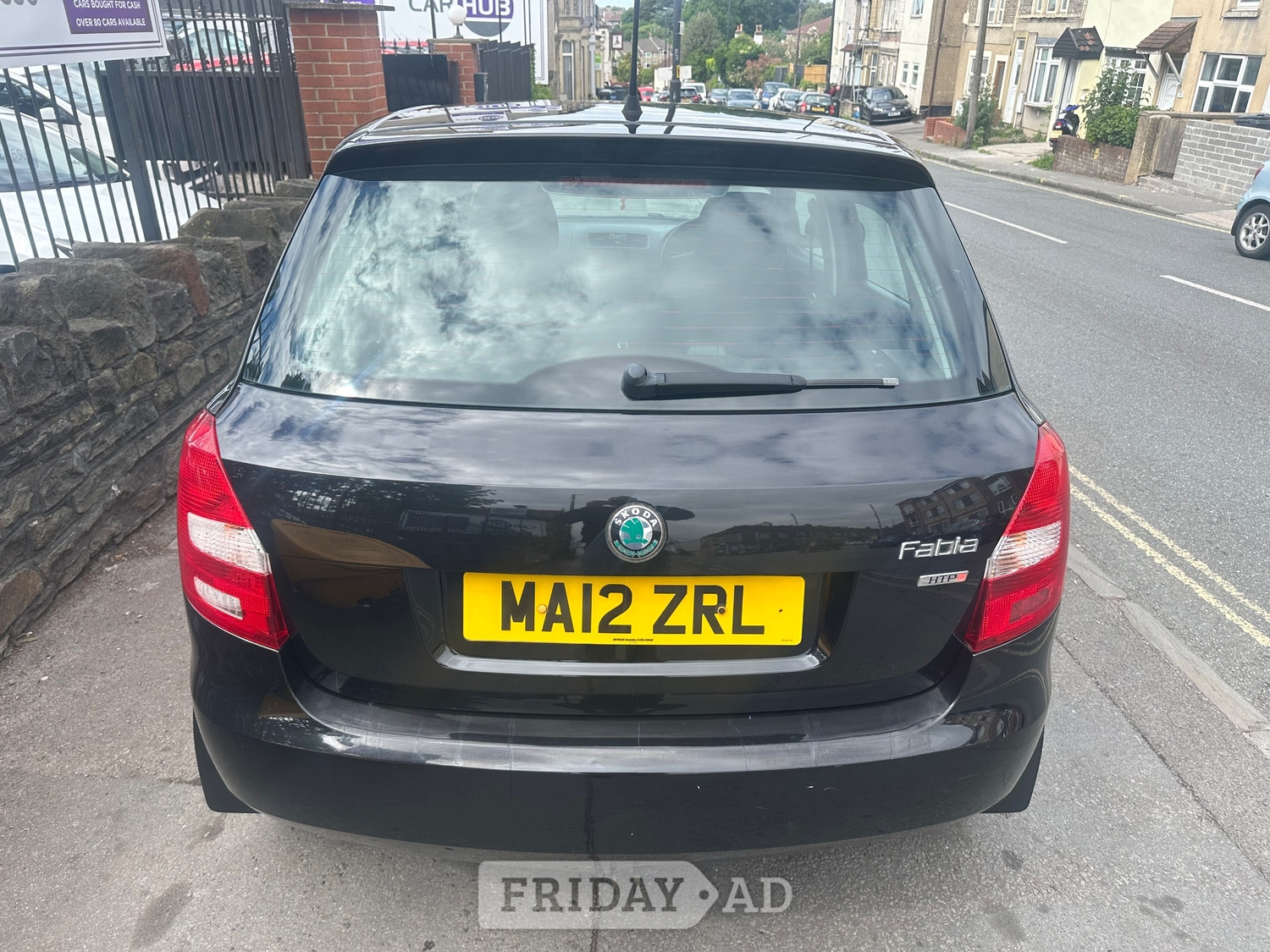 Skoda Fabia 2012 - Cars