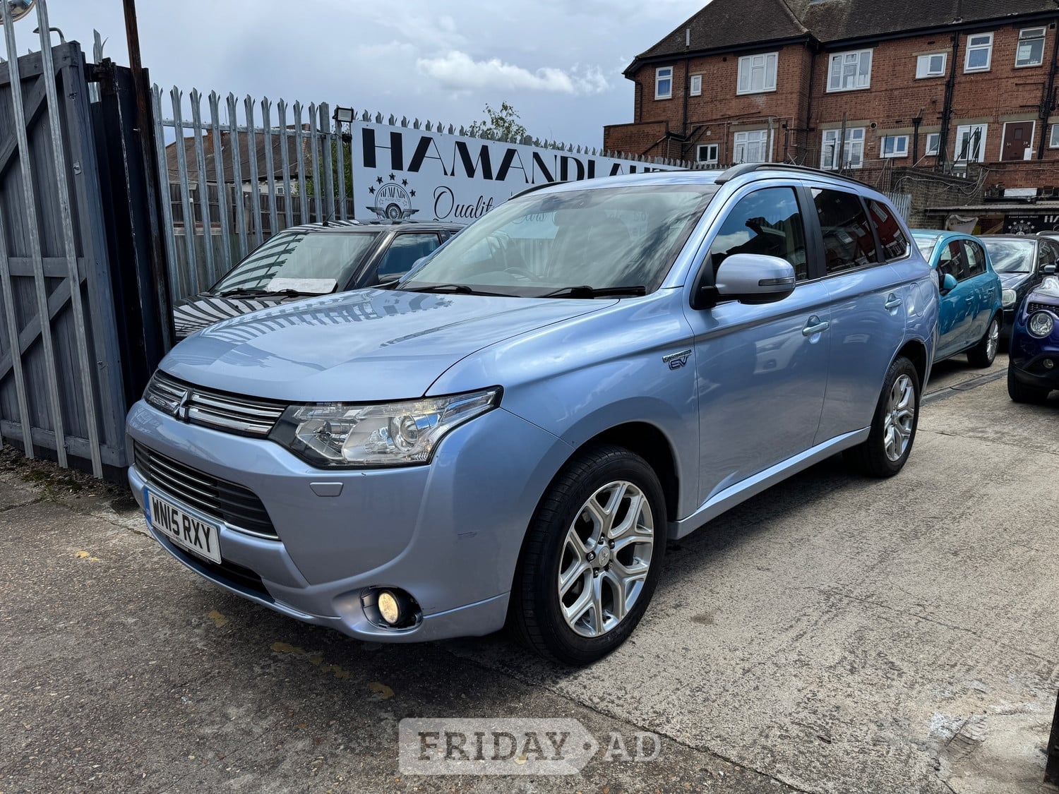 Mitsubishi Outlander 2015 in Wembley