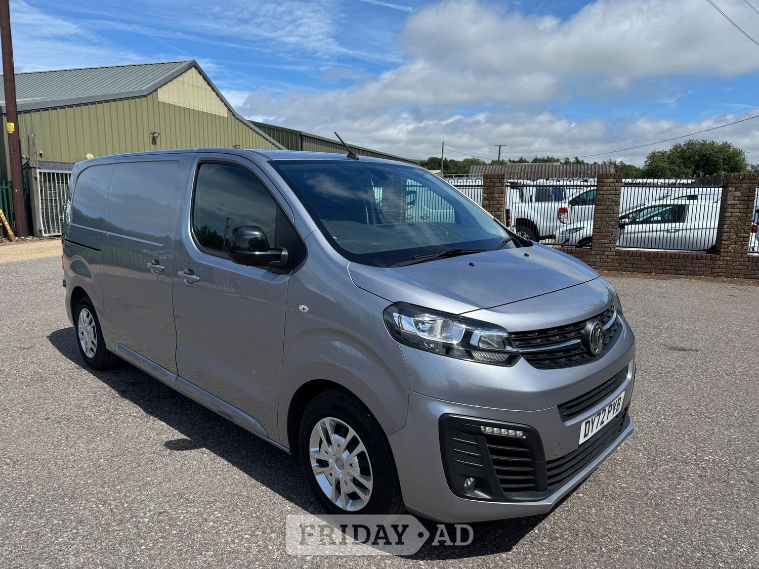 Vauxhall Vivaro 2022 in Faversham