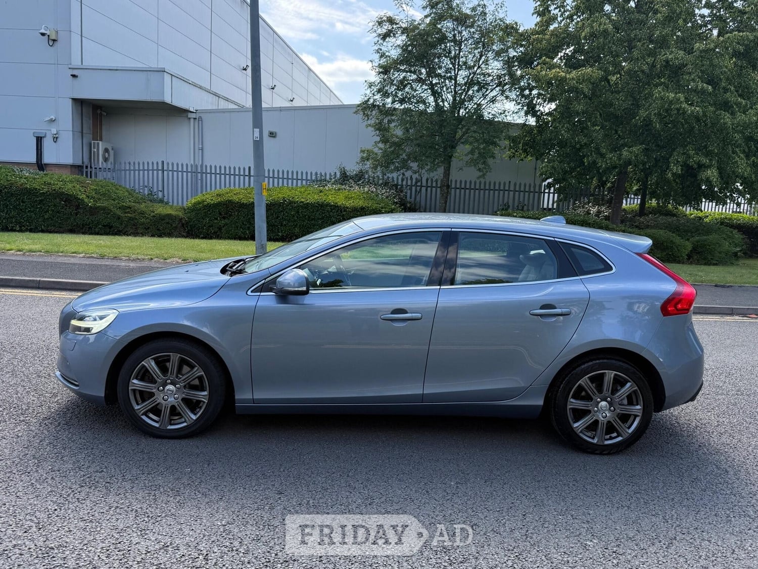 Volvo V40 2018 - Cars in Birmingham