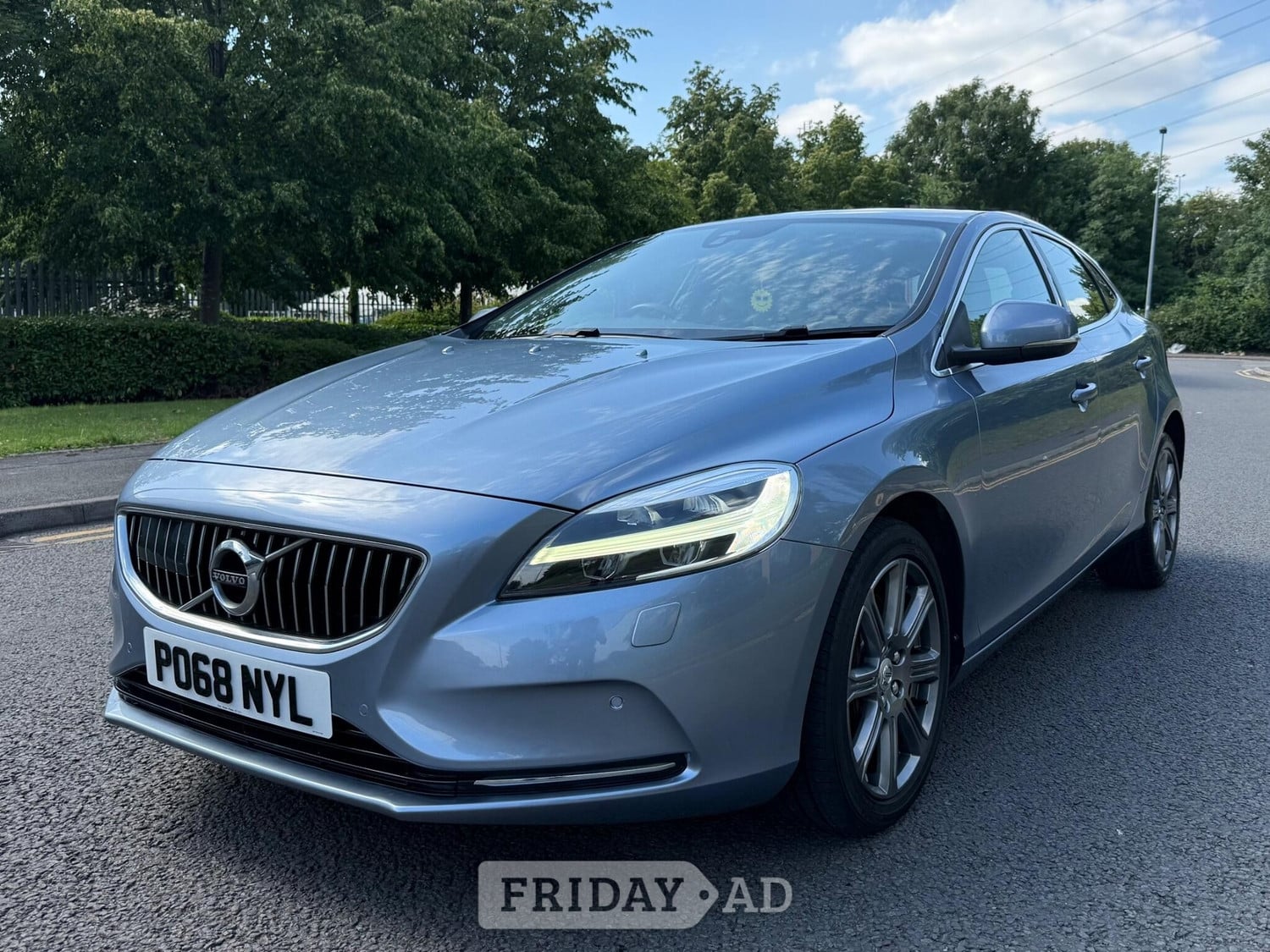 [ berth ]Volvo V40