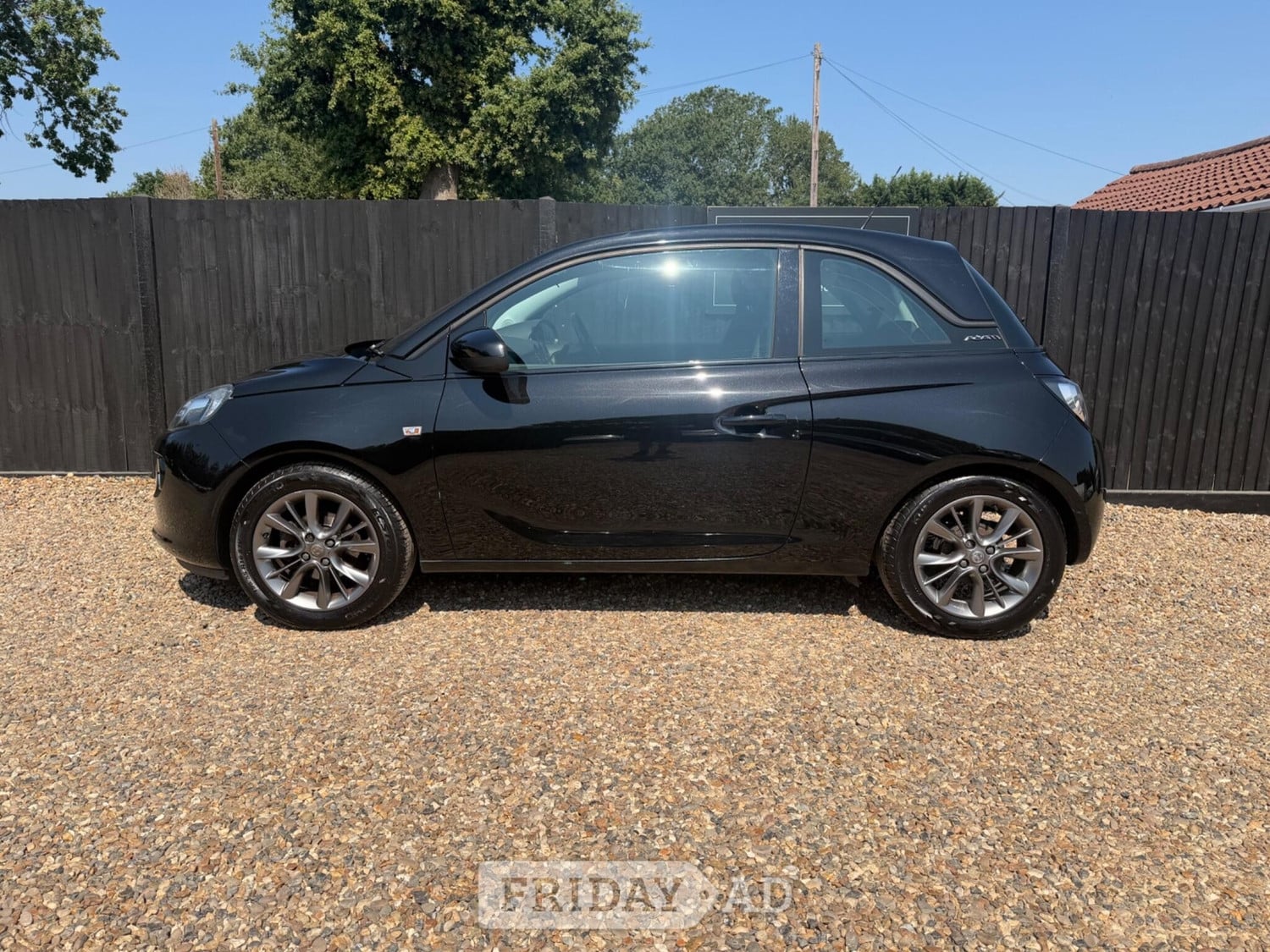 Vauxhall Adam 2018 - Cars in Addlestone