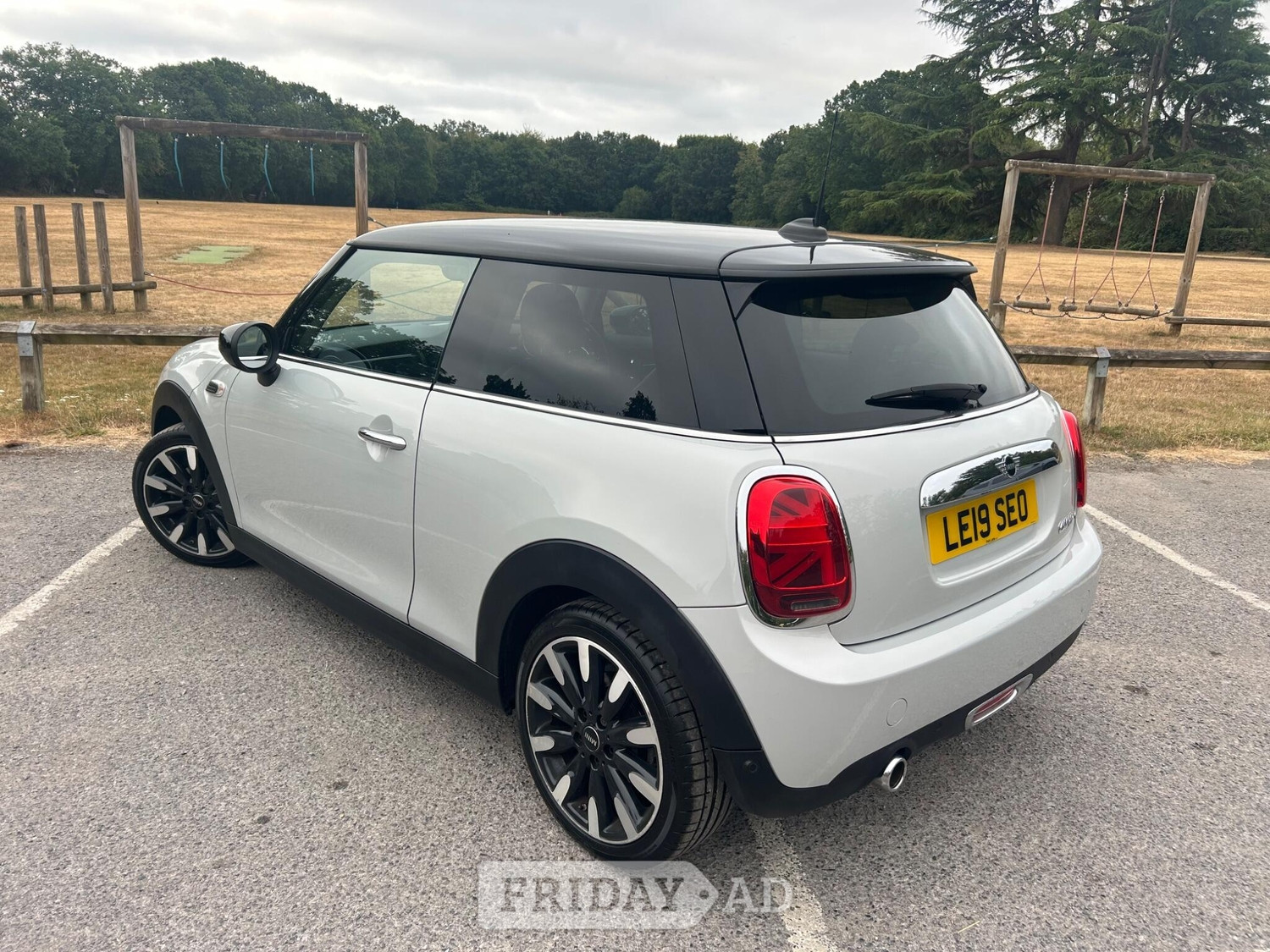 Mini Hatch 2019 - Cars in Chertsey