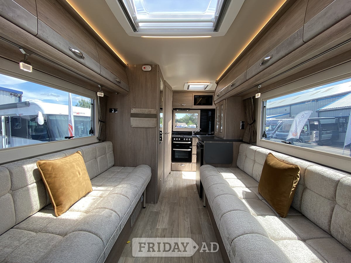[2 berth ]Auto-Sleepers Broadway EK TB LP