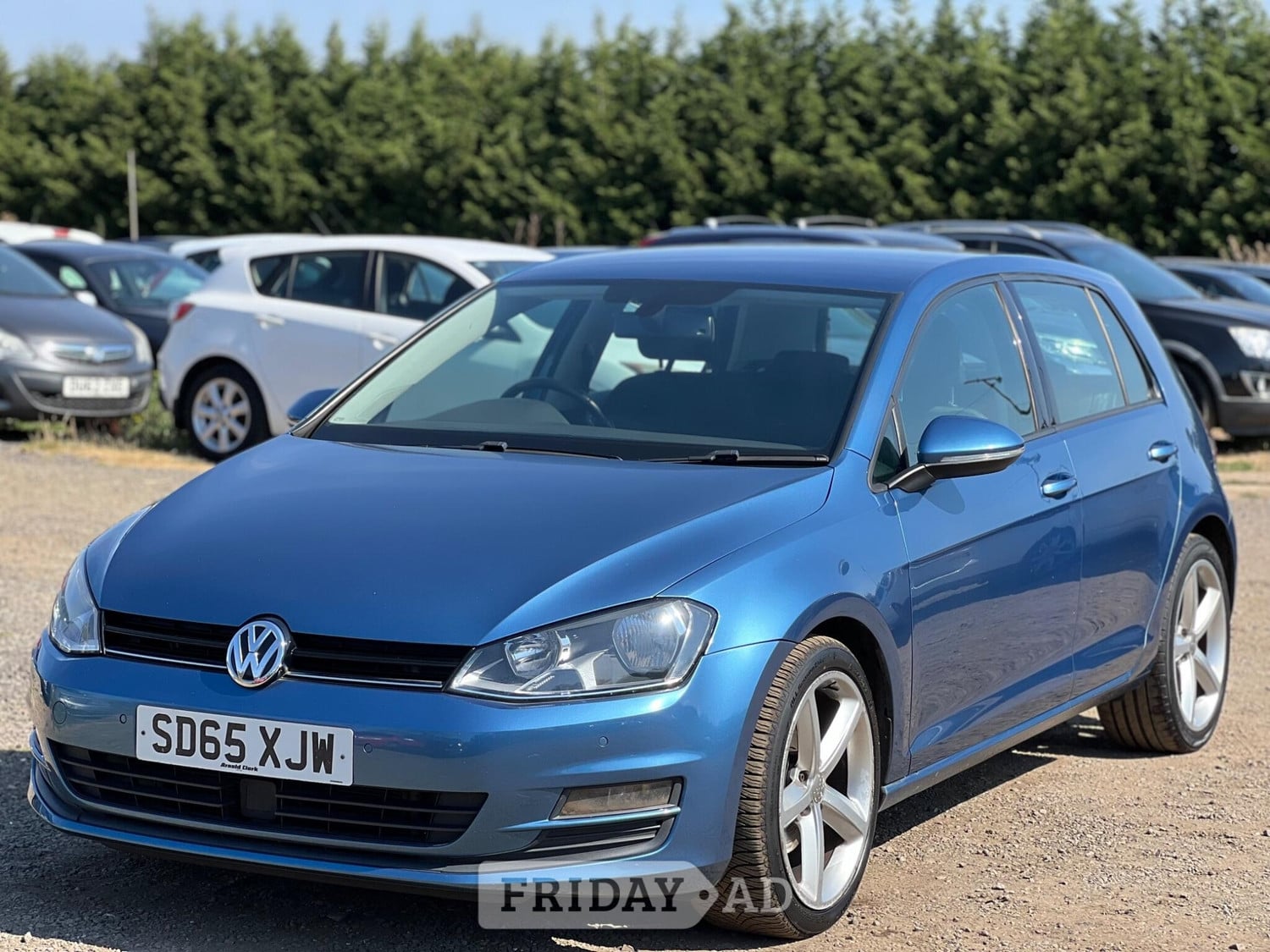 Volkswagen Golf 2015 - Cars