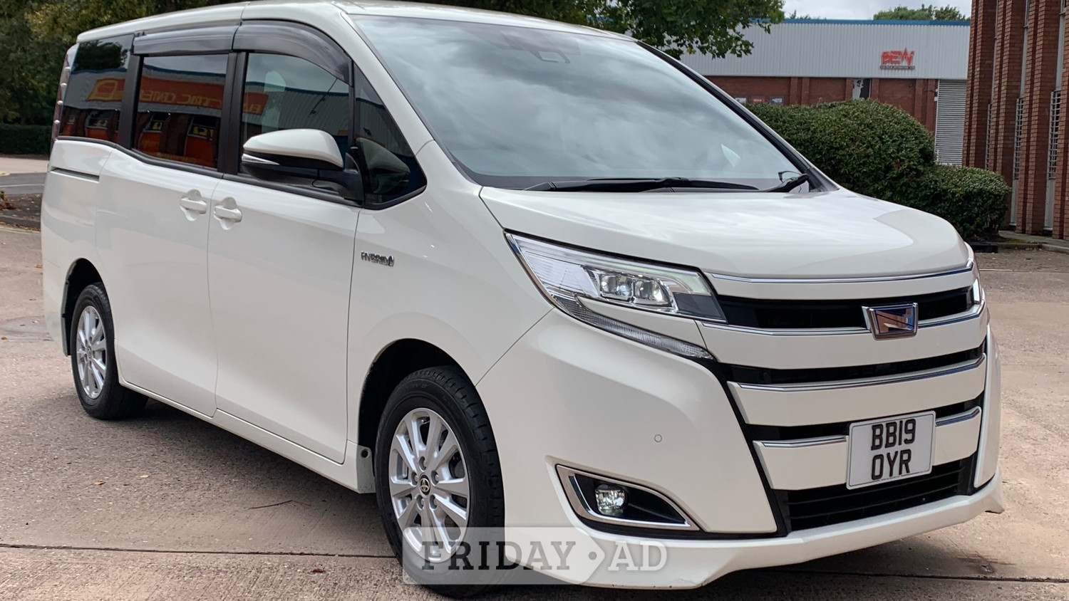 Toyota Voxy 2019 in Birmingham
