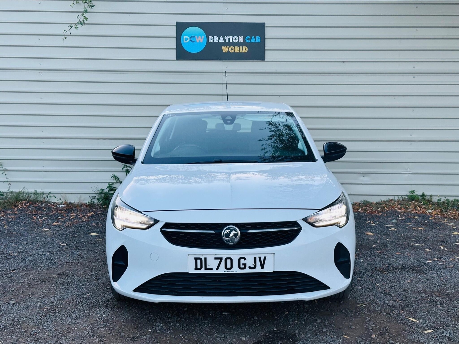 [ berth ]Vauxhall Corsa