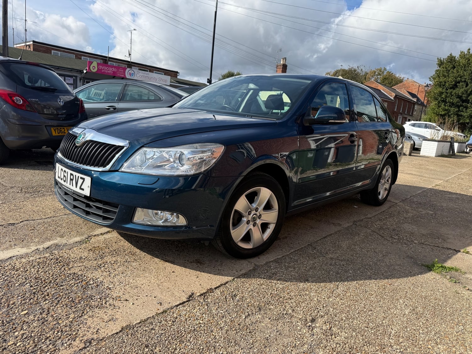 Skoda Octavia 2011 - Cars