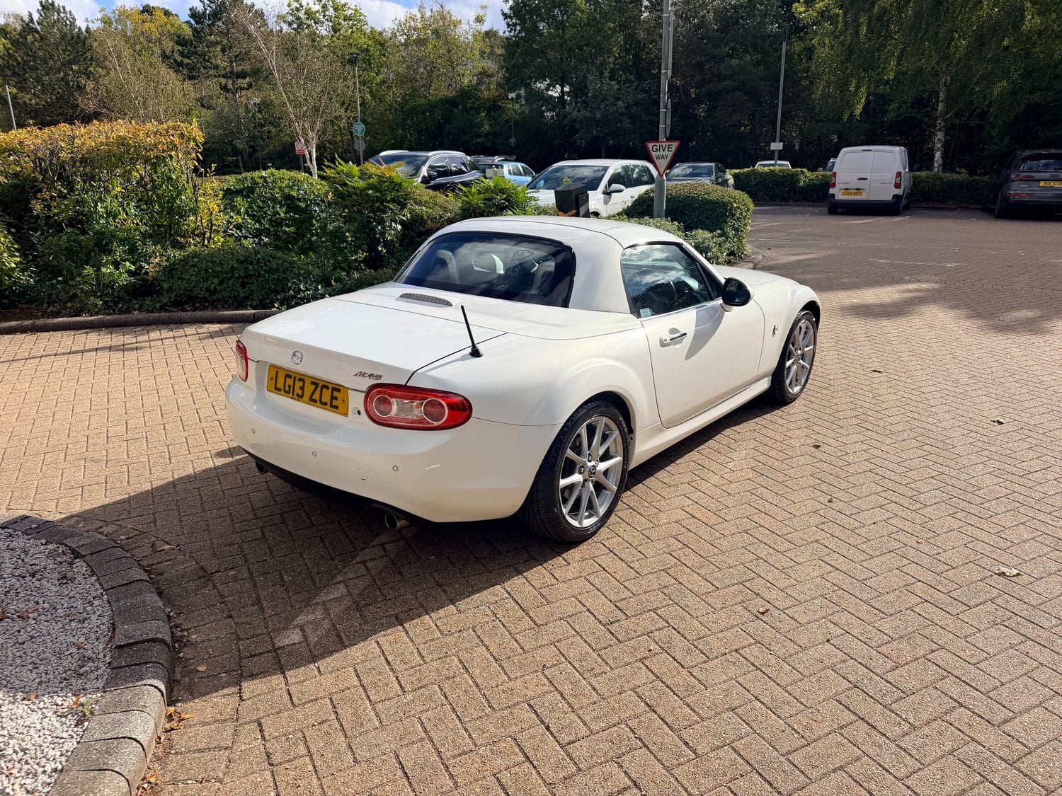 Mazda MX-5 2013 - Cars