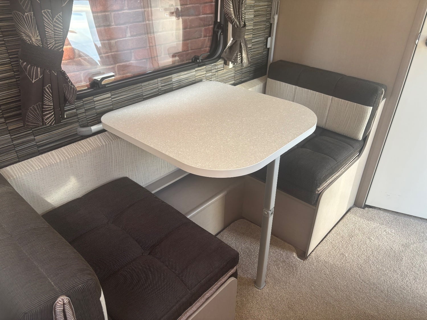 Swift Swift celebration 524 2015 - Motorhomes & Caravans in Bridgend