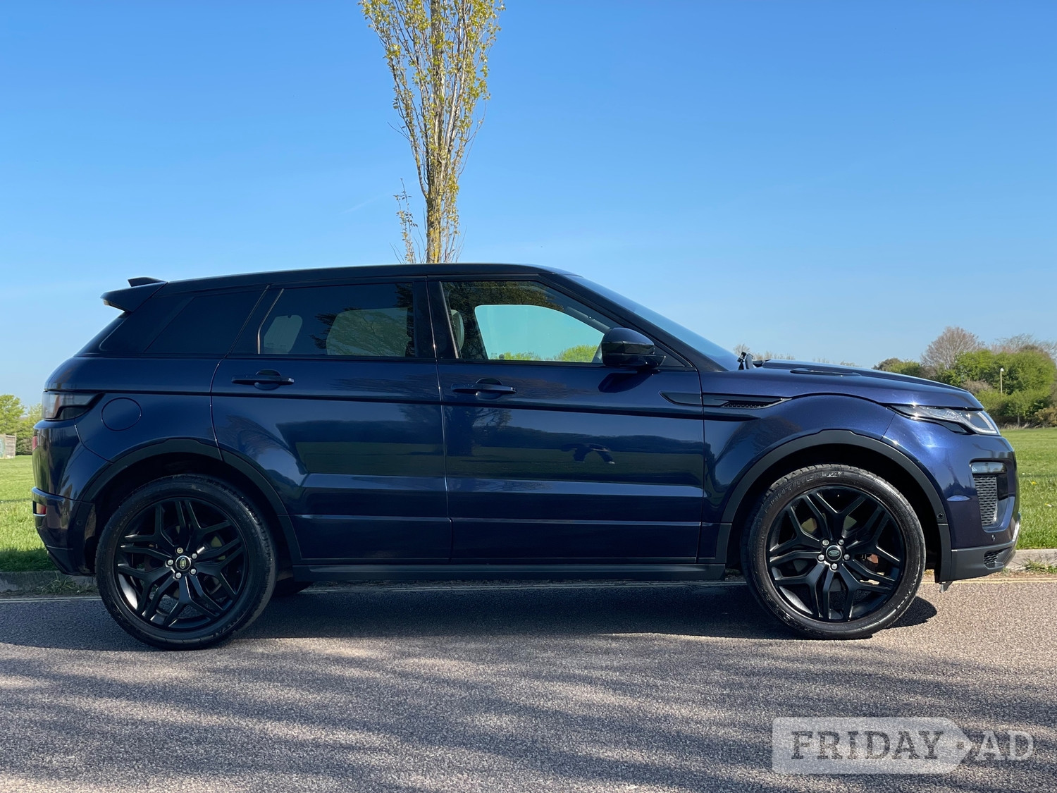 [ berth ]Land Rover Range Rover Evoque