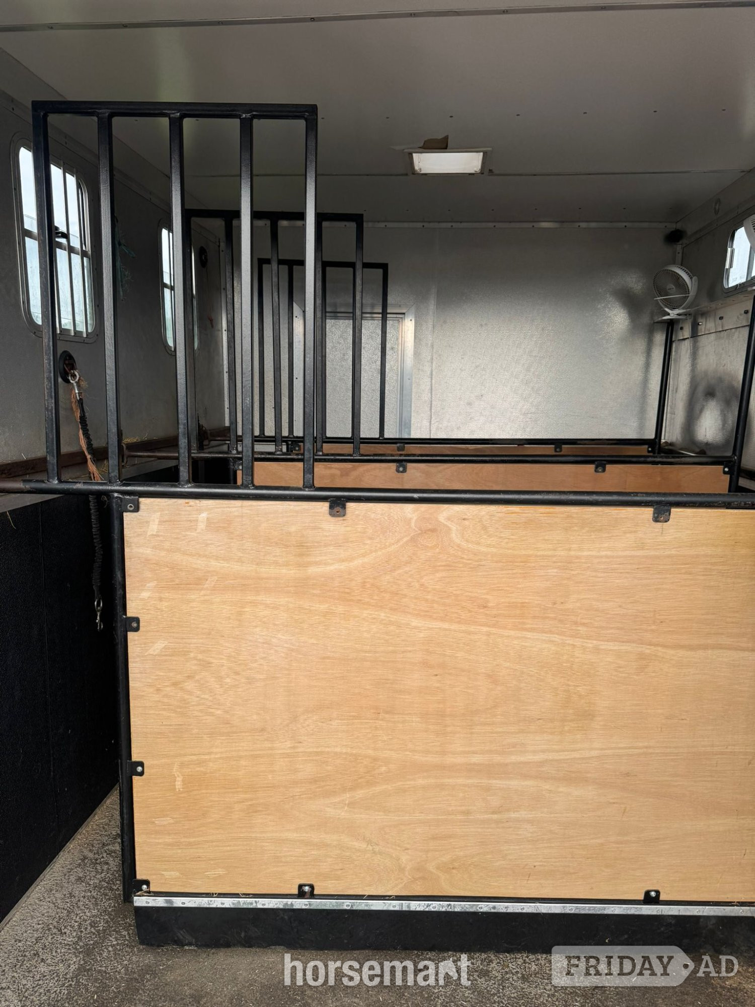 [ berth ]Pride Horseboxes 