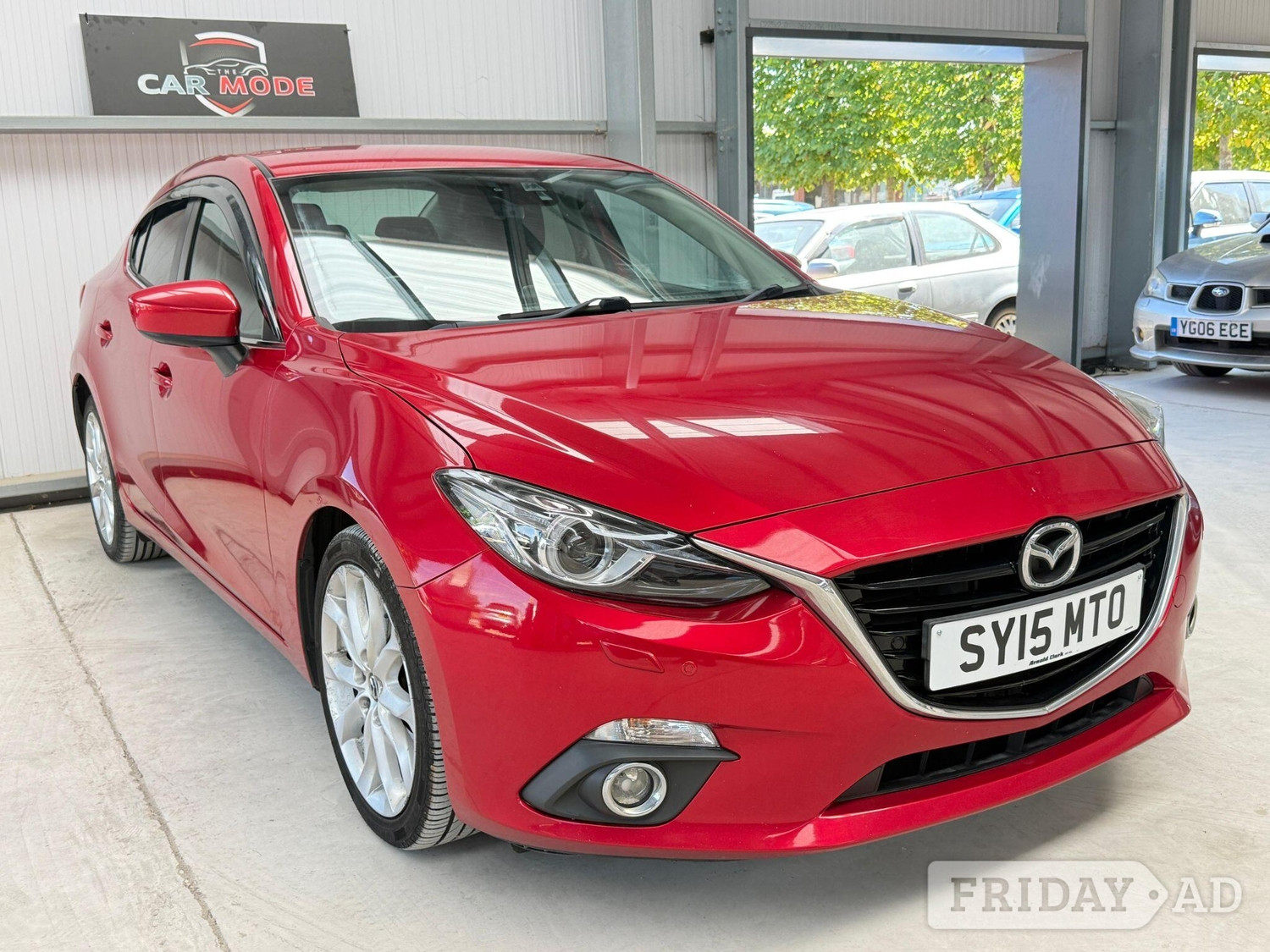 Mazda 3 2015 in Hillingdon