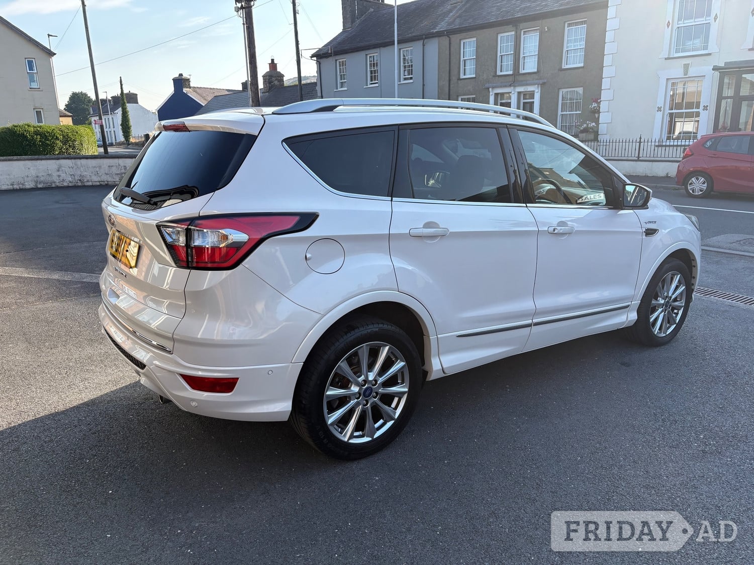 Ford Kuga 2019 - Cars in Llanon