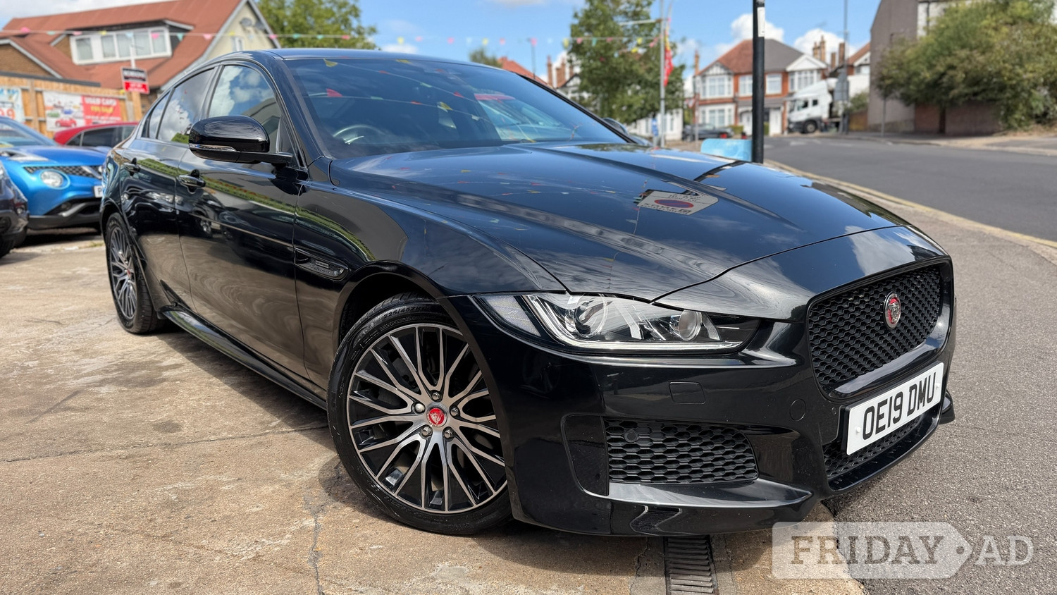 Jaguar XE 2019 - Cars in Harrow