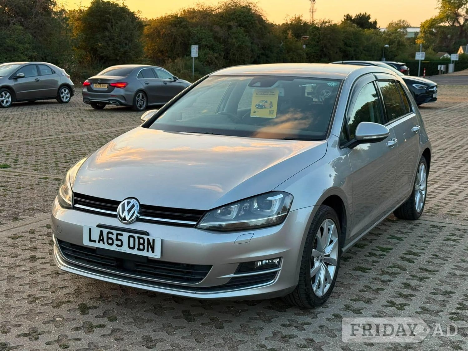 Volkswagen Golf 2015 - Cars