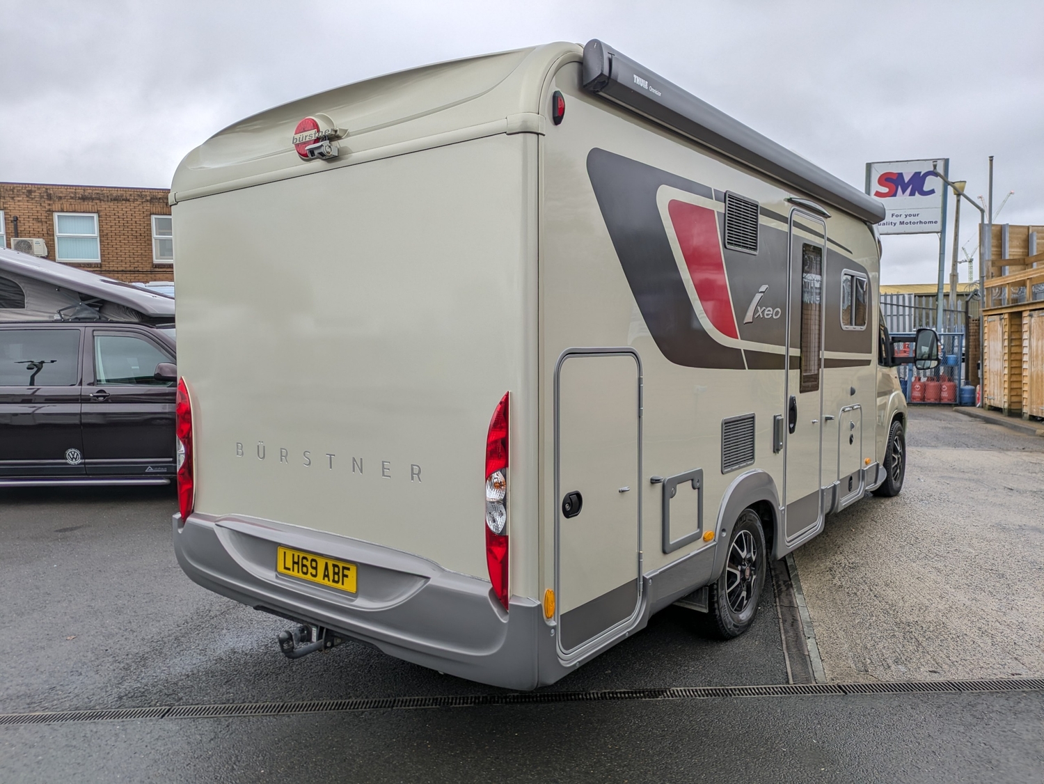 [ berth ]Burstner Ixeo TL 680 G