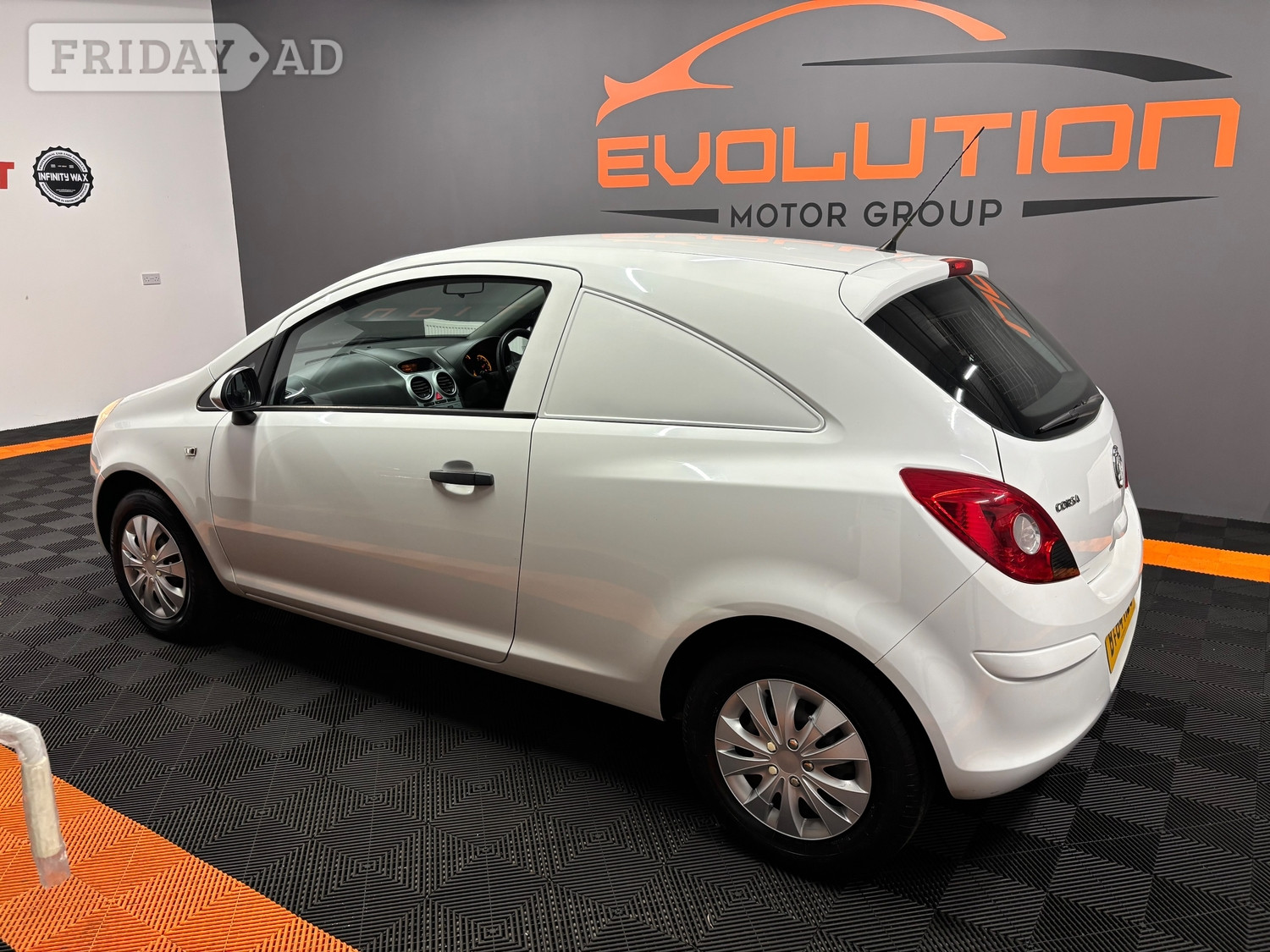 [ berth ]Vauxhall Corsa Van