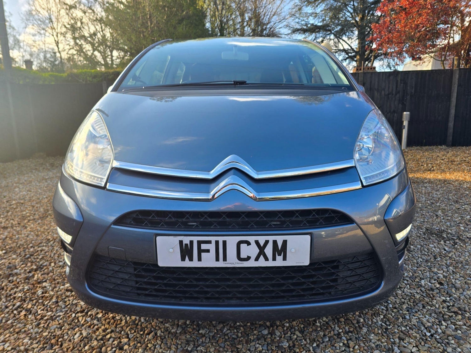 Citroen C4 Picasso 2011 - Cars in Aldershot