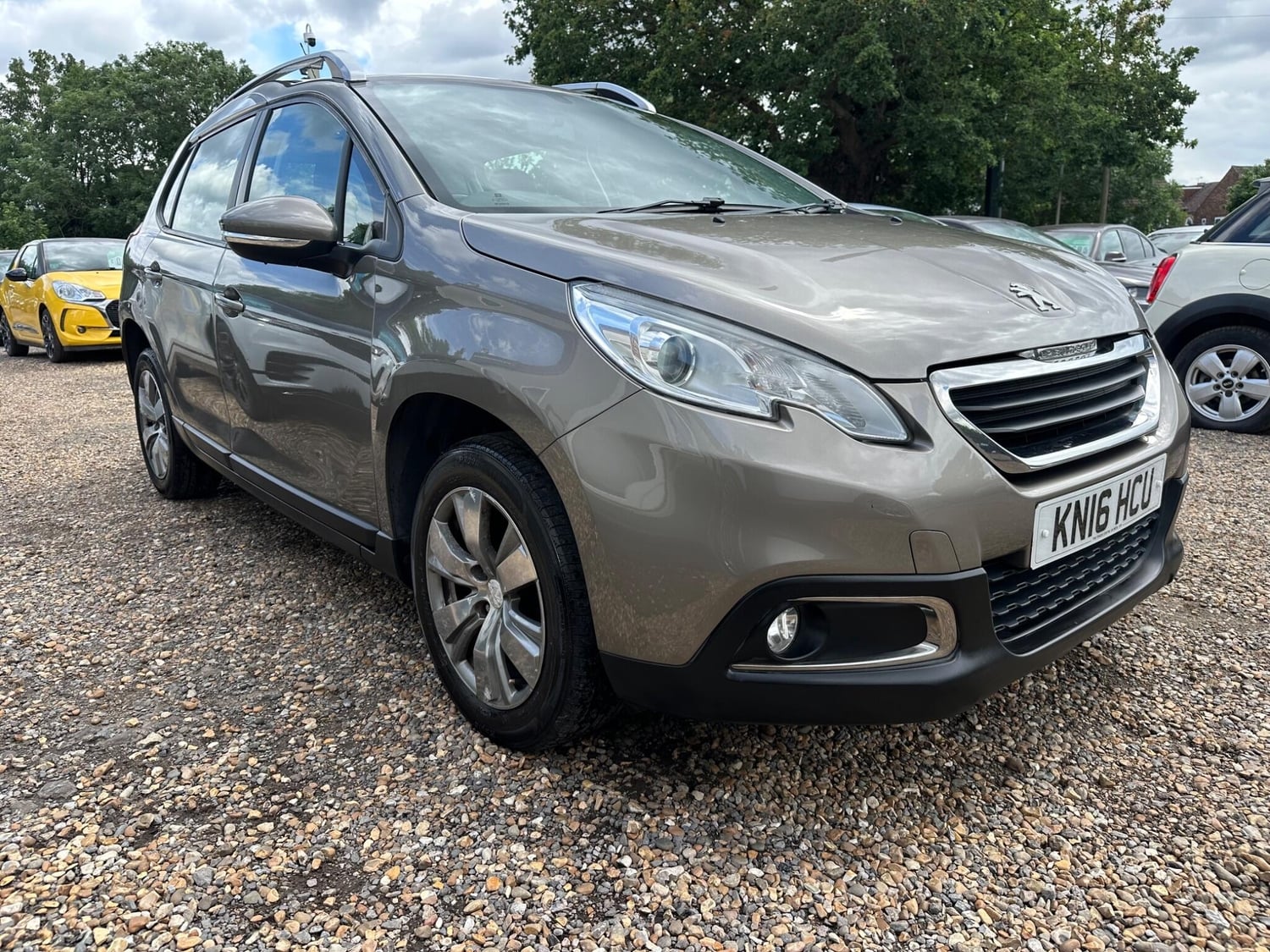 Peugeot 2008 2016 in Sunbury-On-Thames