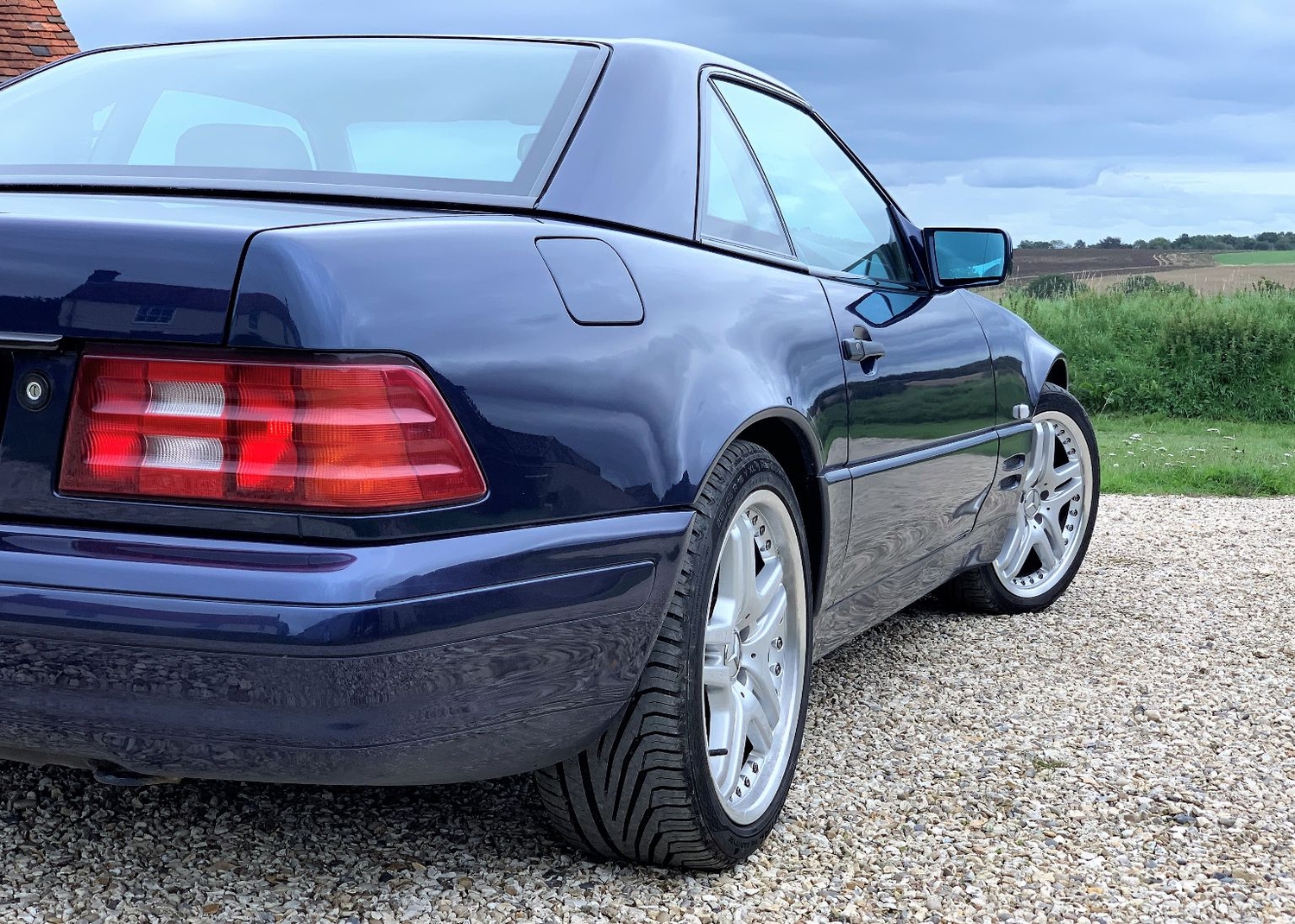 Mercedes-Benz SL 1996 - Cars in Reigate