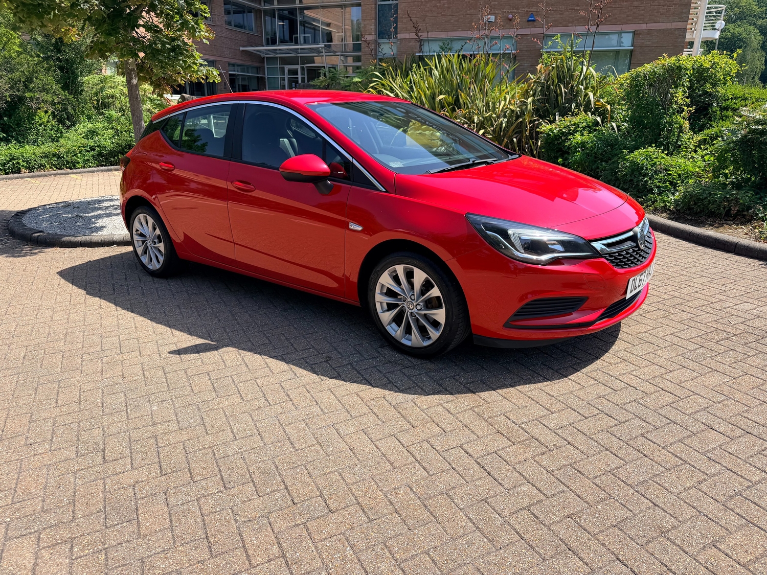 Vauxhall Astra 2017 - Cars