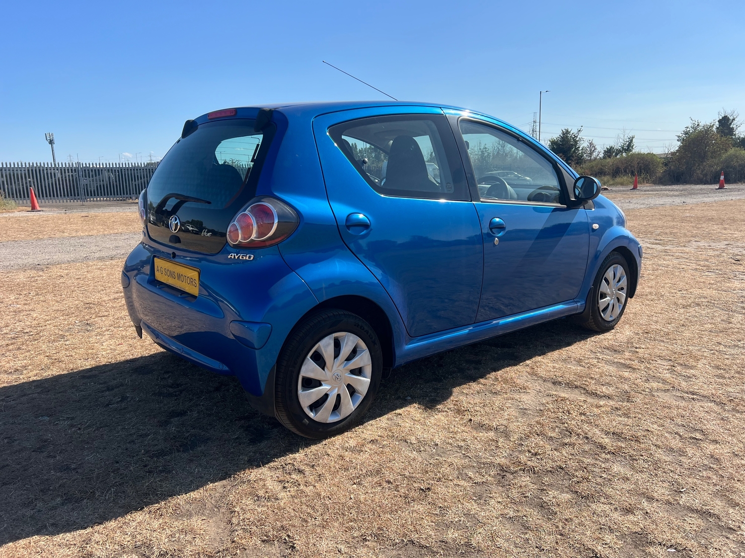 Toyota Aygo 2011 - Cars in Havering