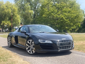 Audi R8 2011