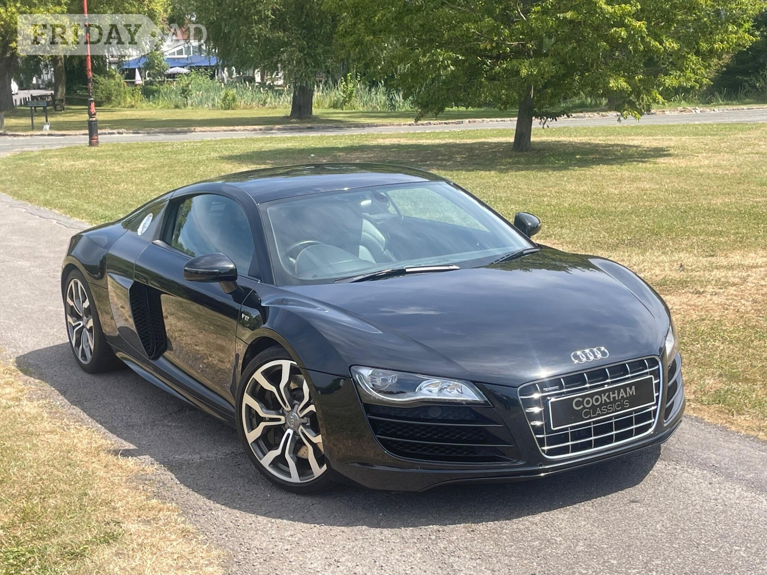 Audi R8 2011 - Cars