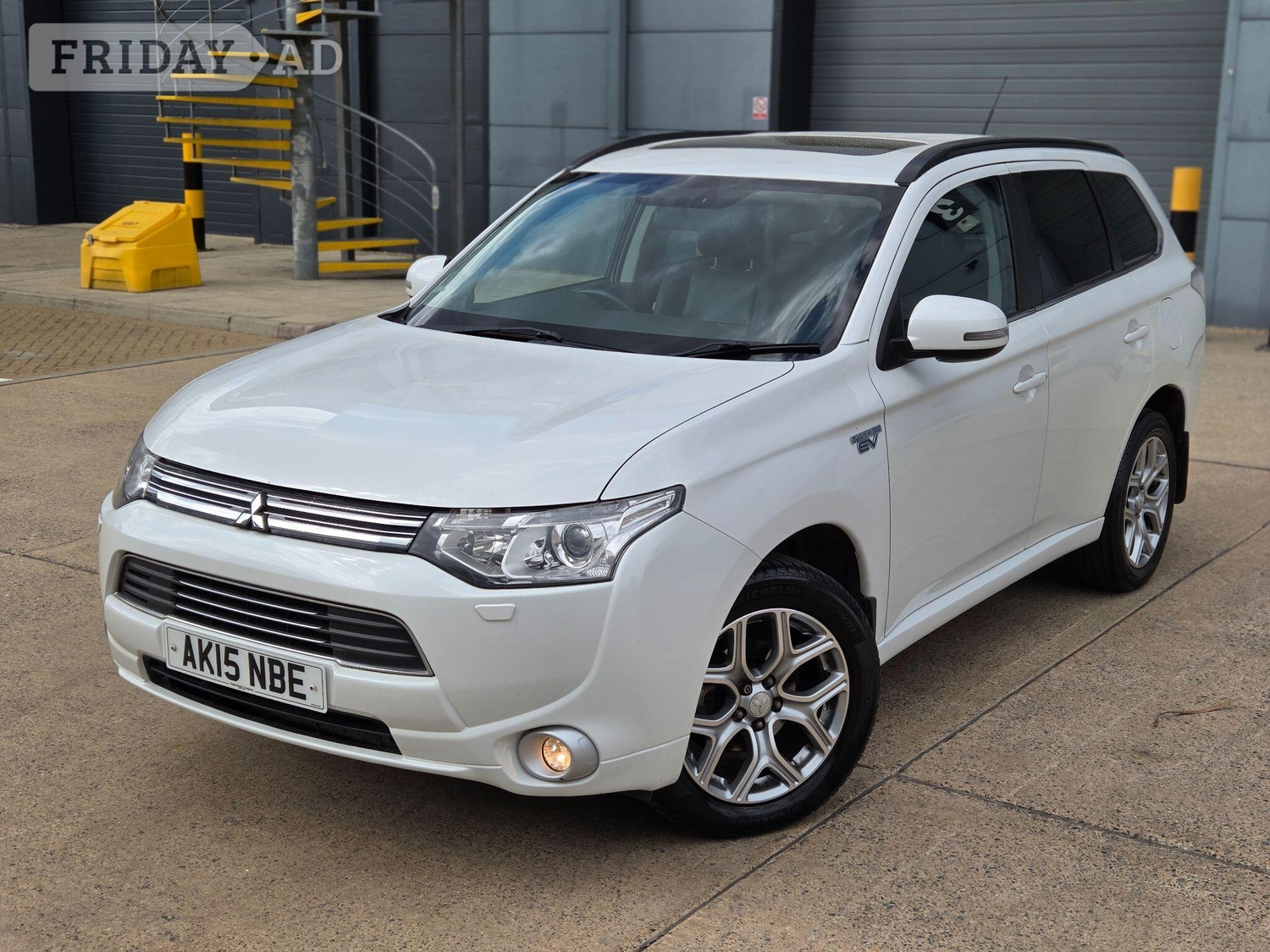 Mitsubishi Outlander Slough