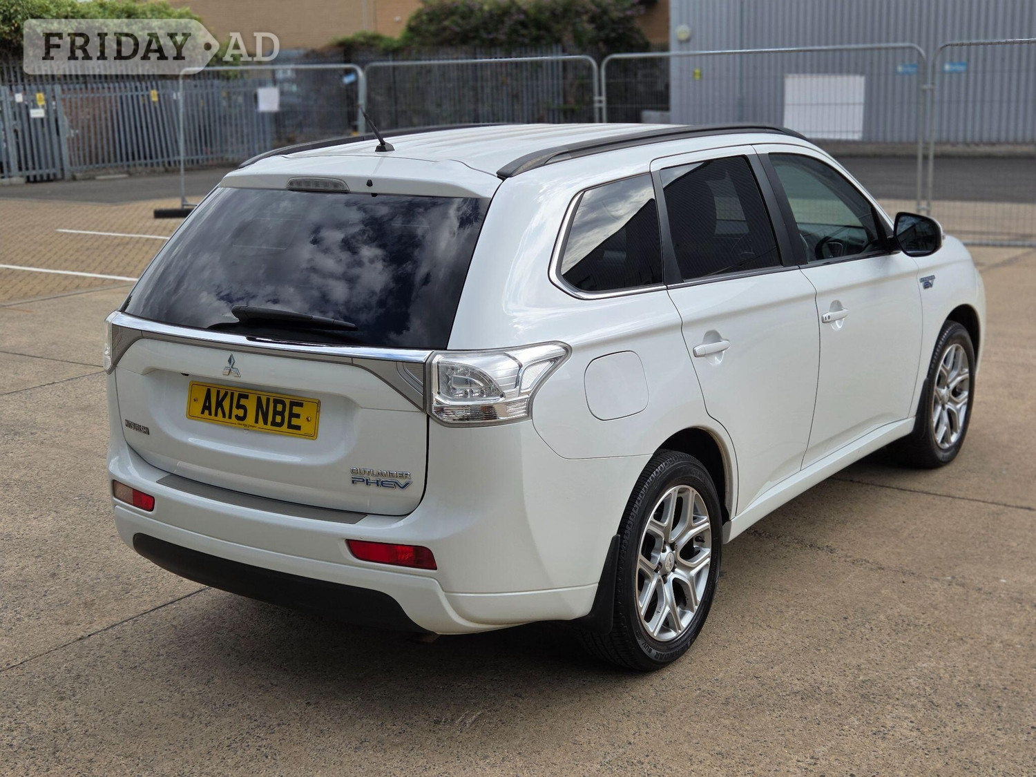 [ berth ]Mitsubishi Outlander