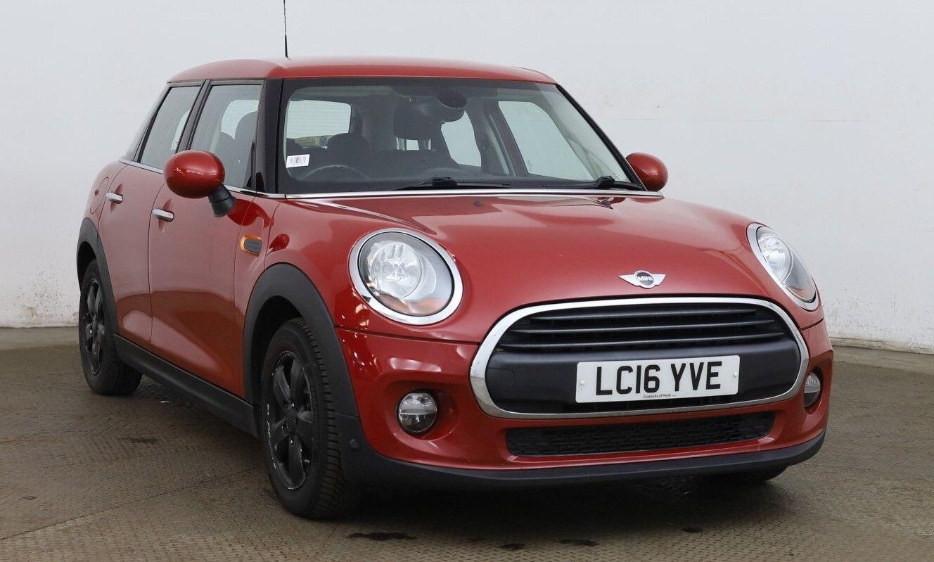 Mini Hatch 2016 in Shotts