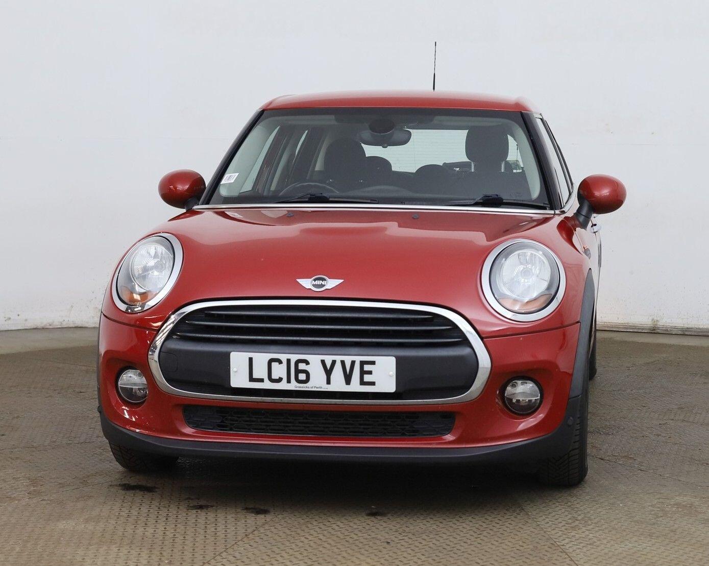 Mini Hatch Shotts