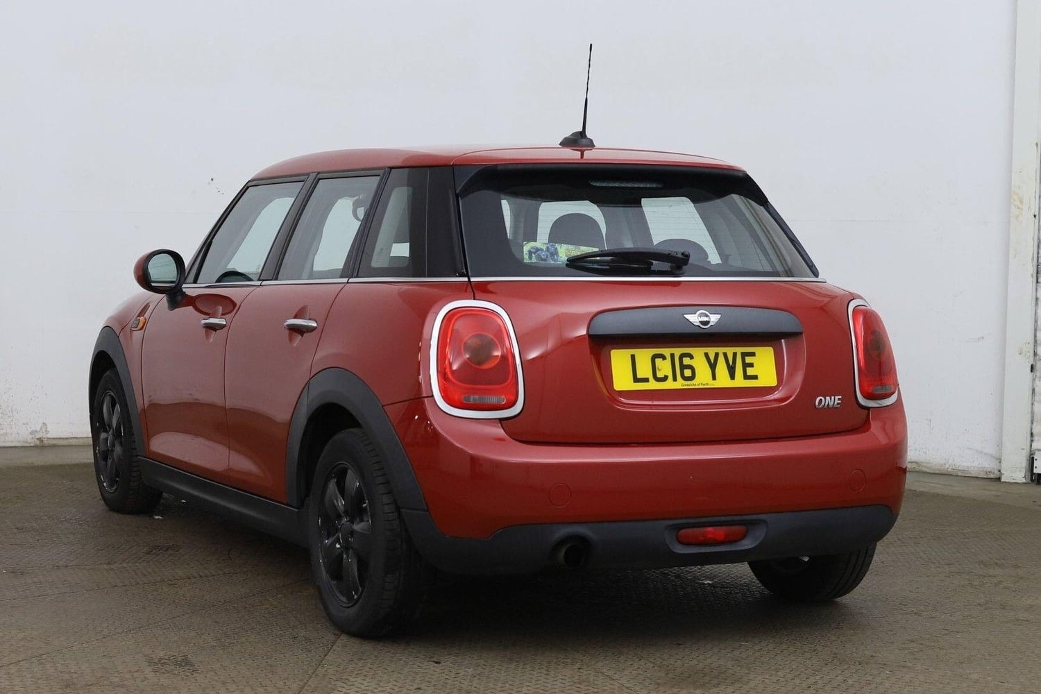 Mini Hatch 2016 - Cars