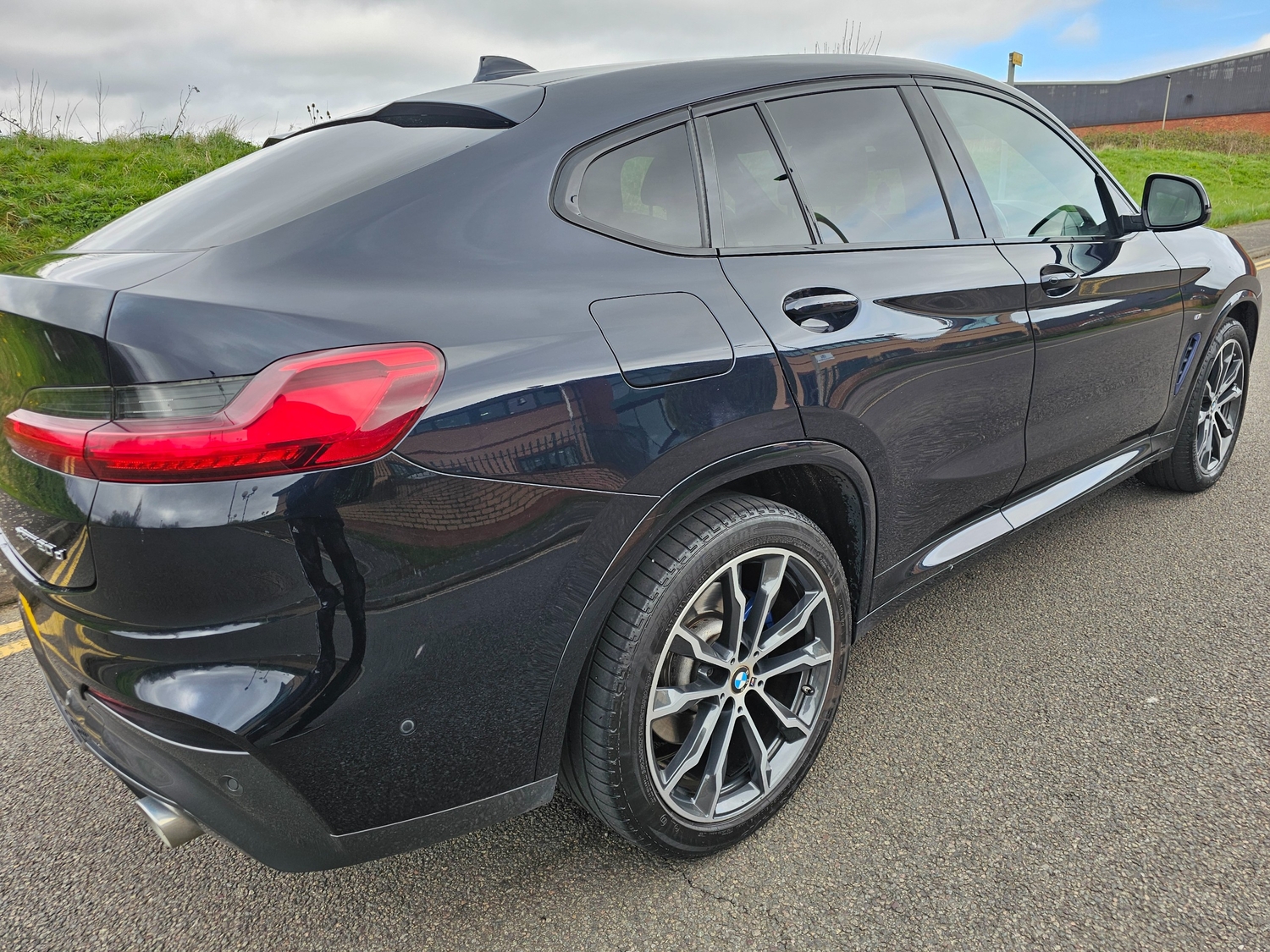 [ berth ]BMW X4