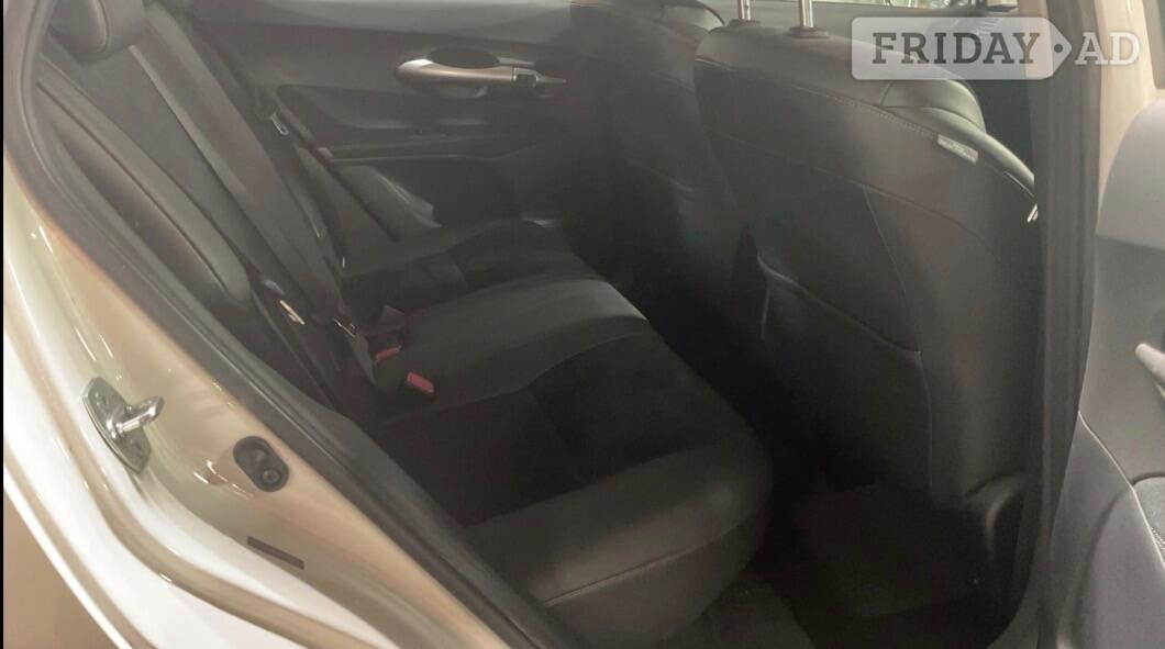 Toyota Auris 2011 - Cars in Chatham