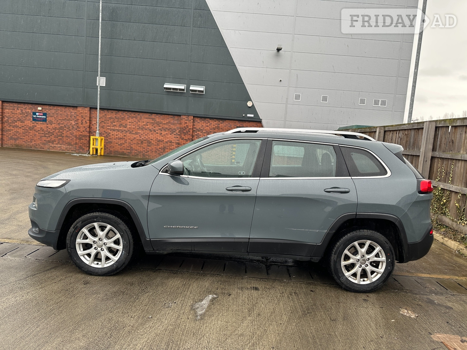 Jeep Cherokee 2015 - Cars in Broxburn