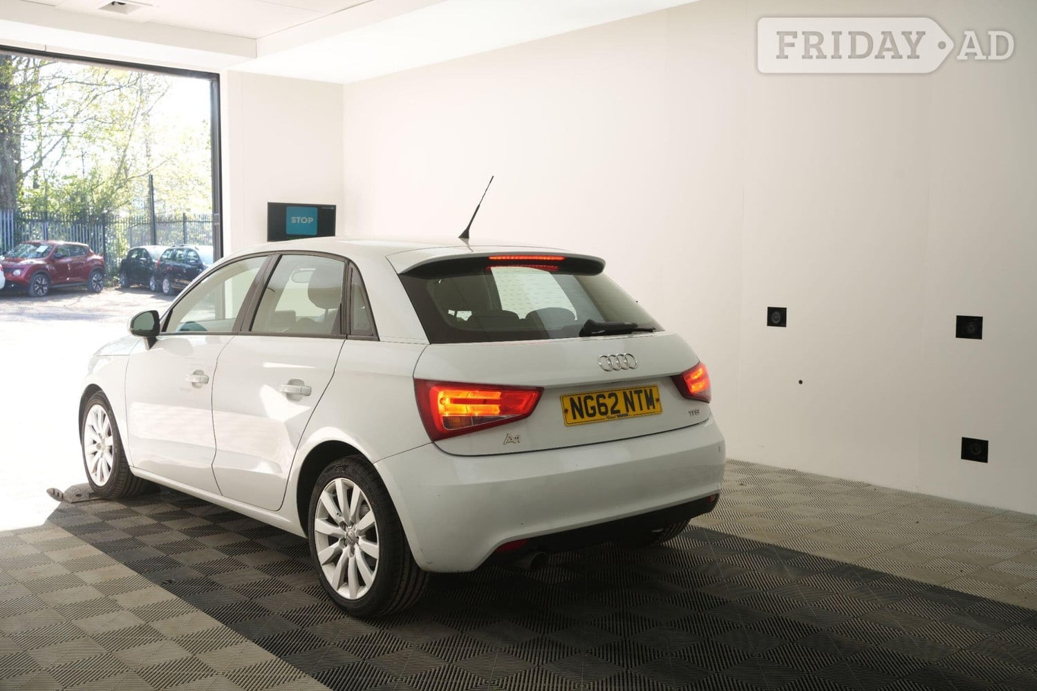 [ berth ]Audi A1