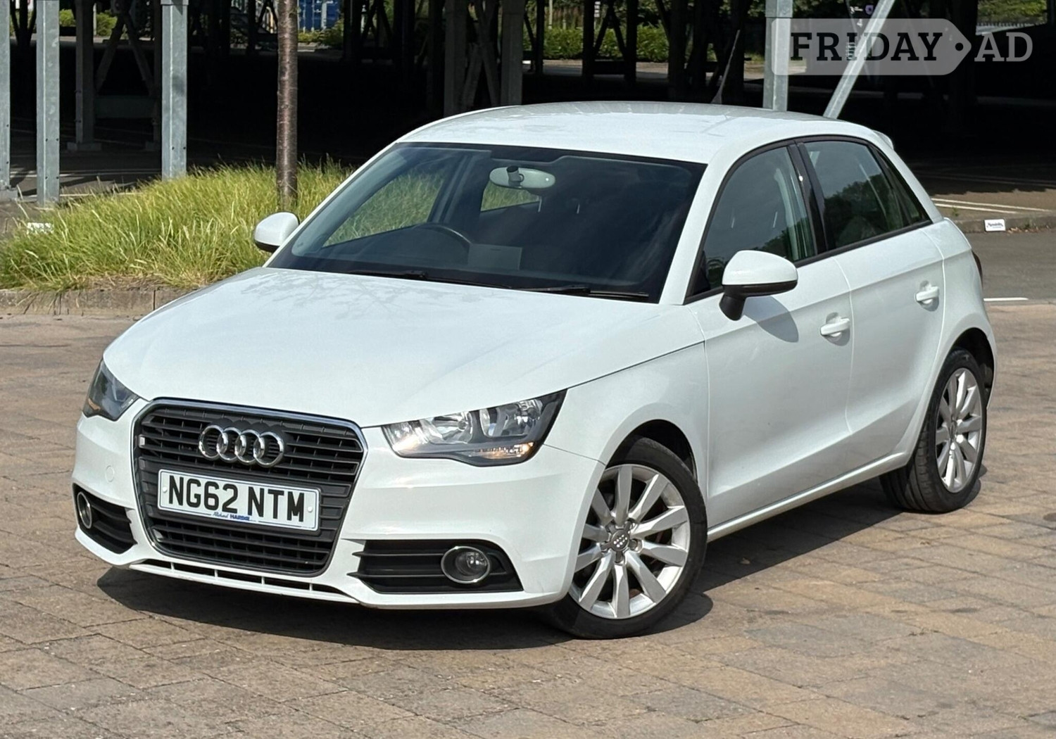 [ berth ]Audi A1