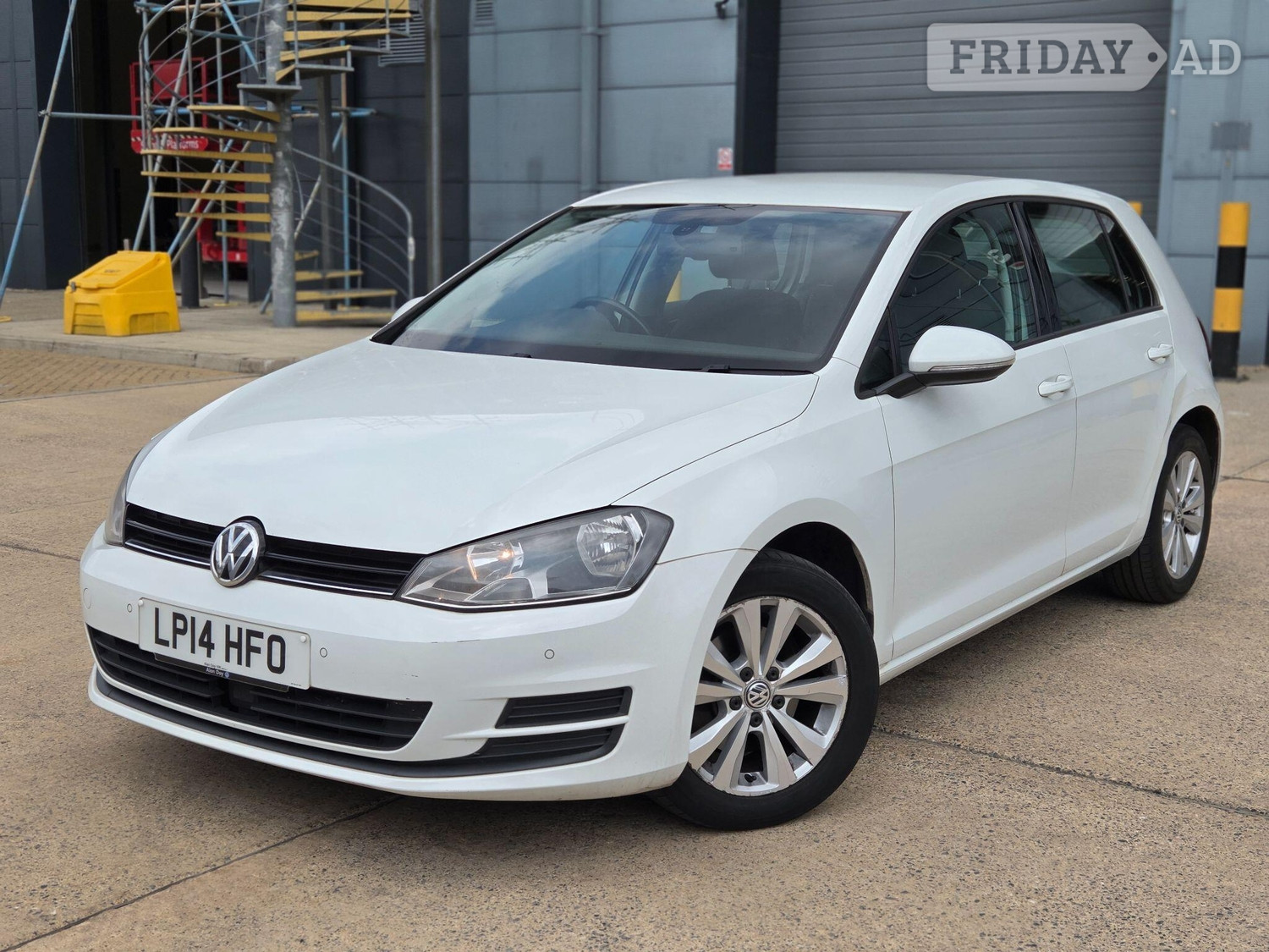 Volkswagen Golf Slough
