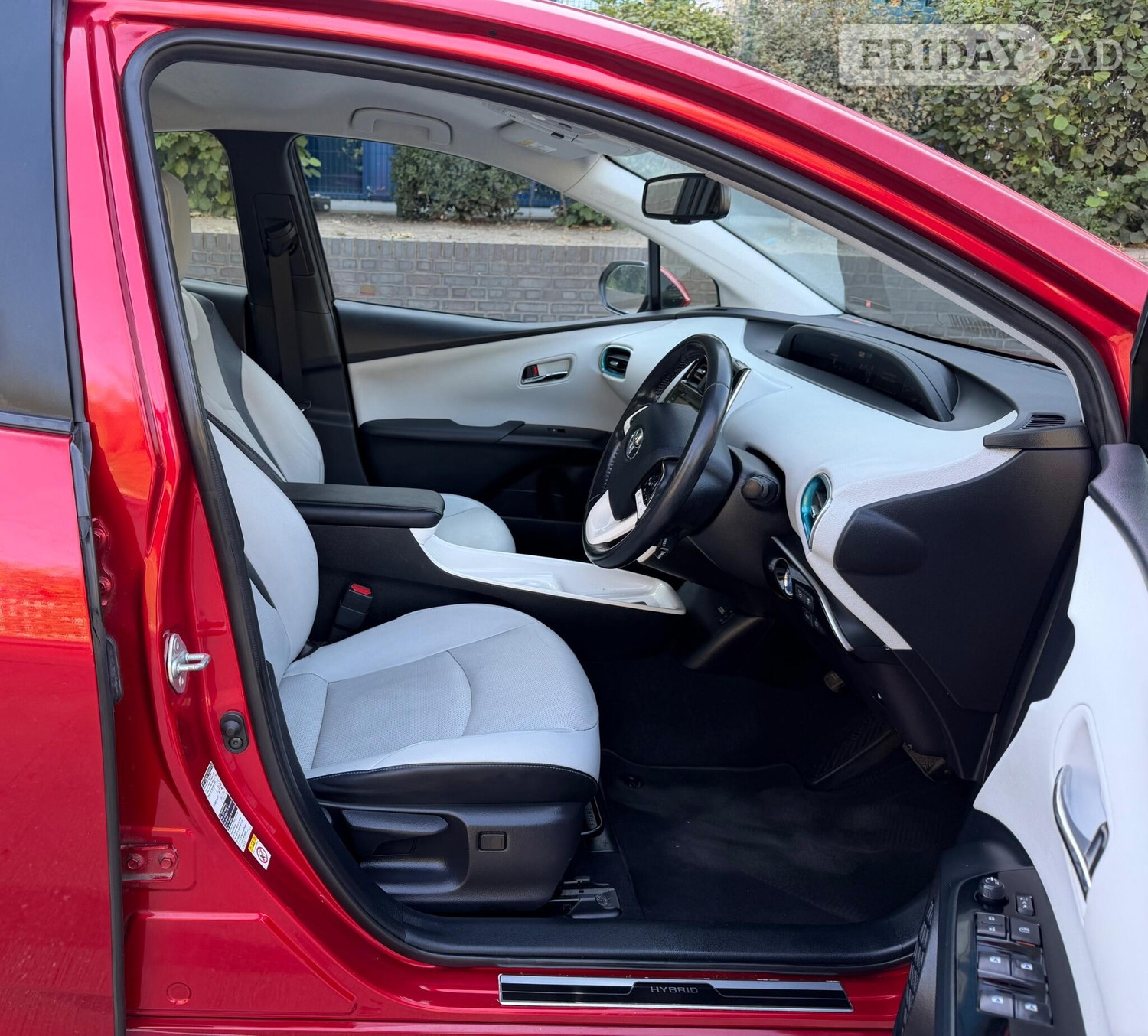 [ berth ]Toyota Prius