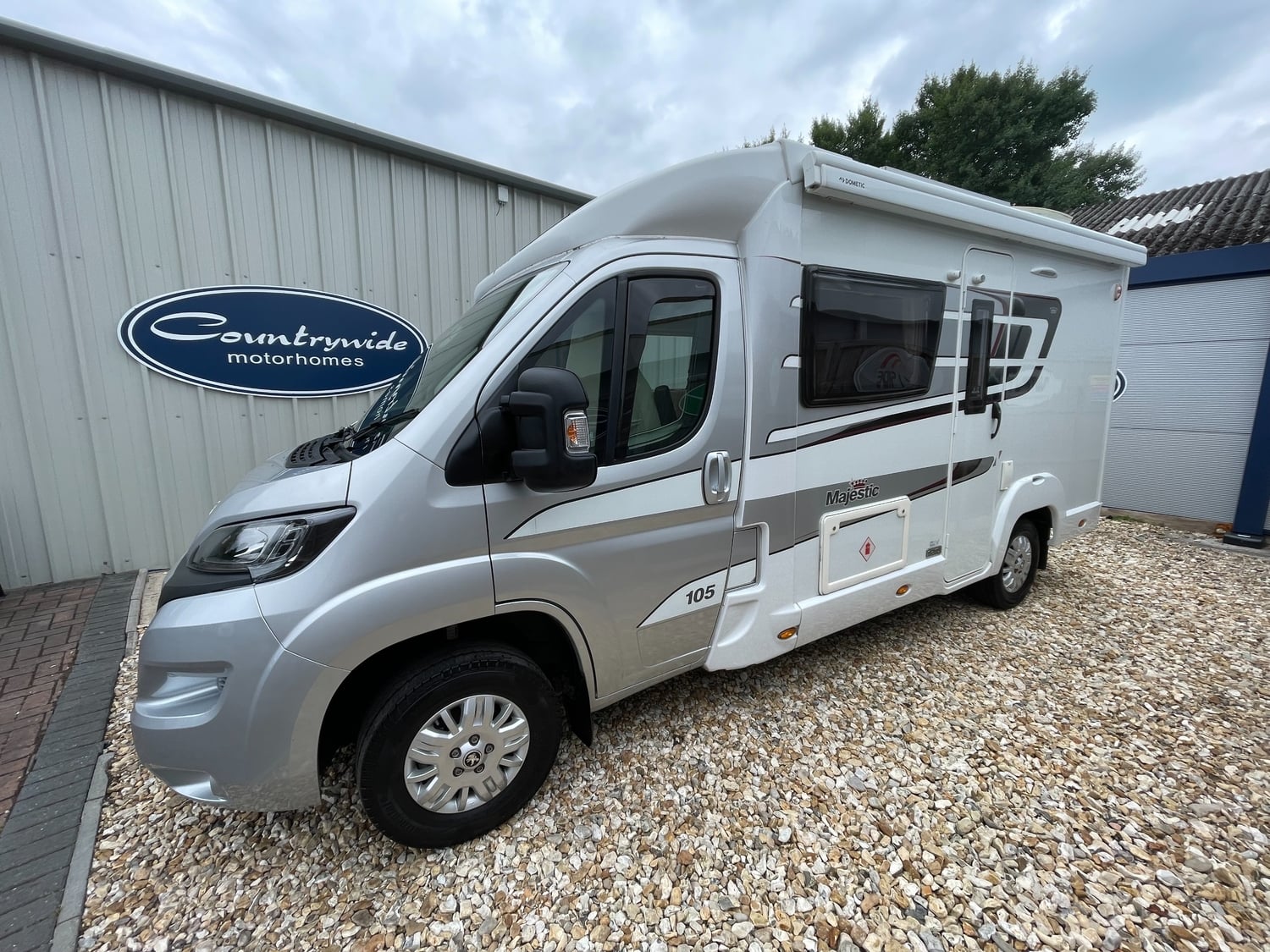 [ berth ]Elddis Majestic 105