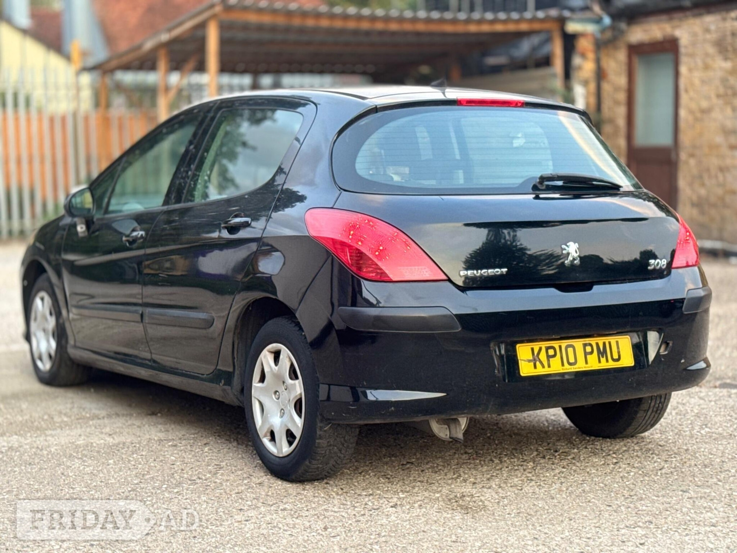 Peugeot 308 2010 - Cars in Staines