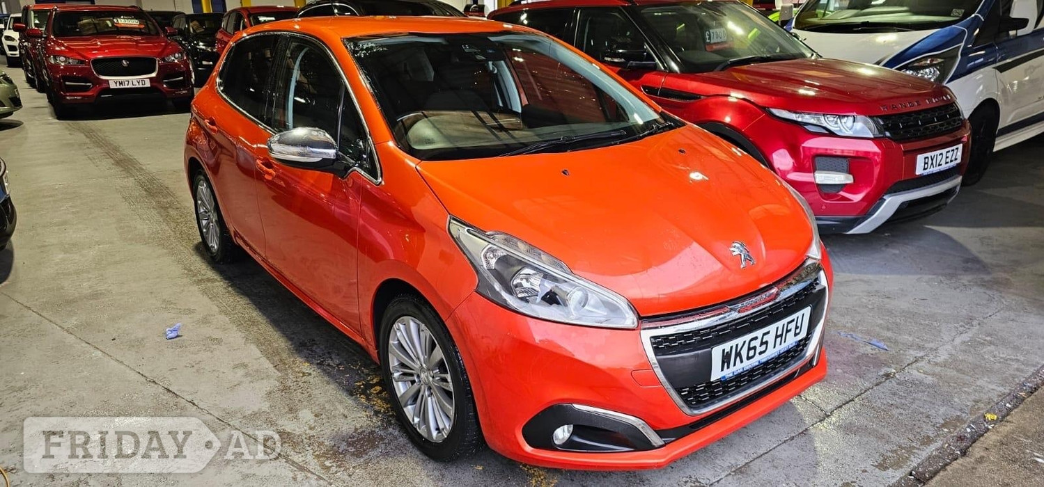 Peugeot 208 2015 in Pontypridd