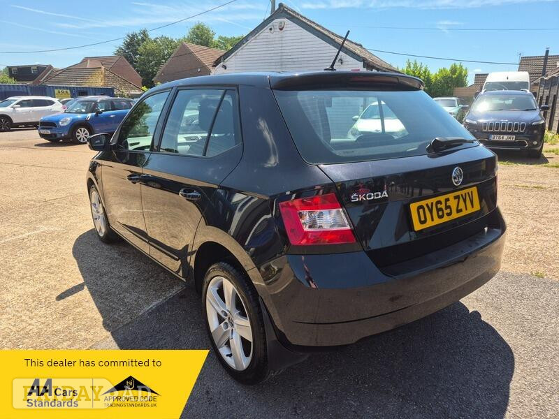 Skoda Fabia 2015 - Cars
