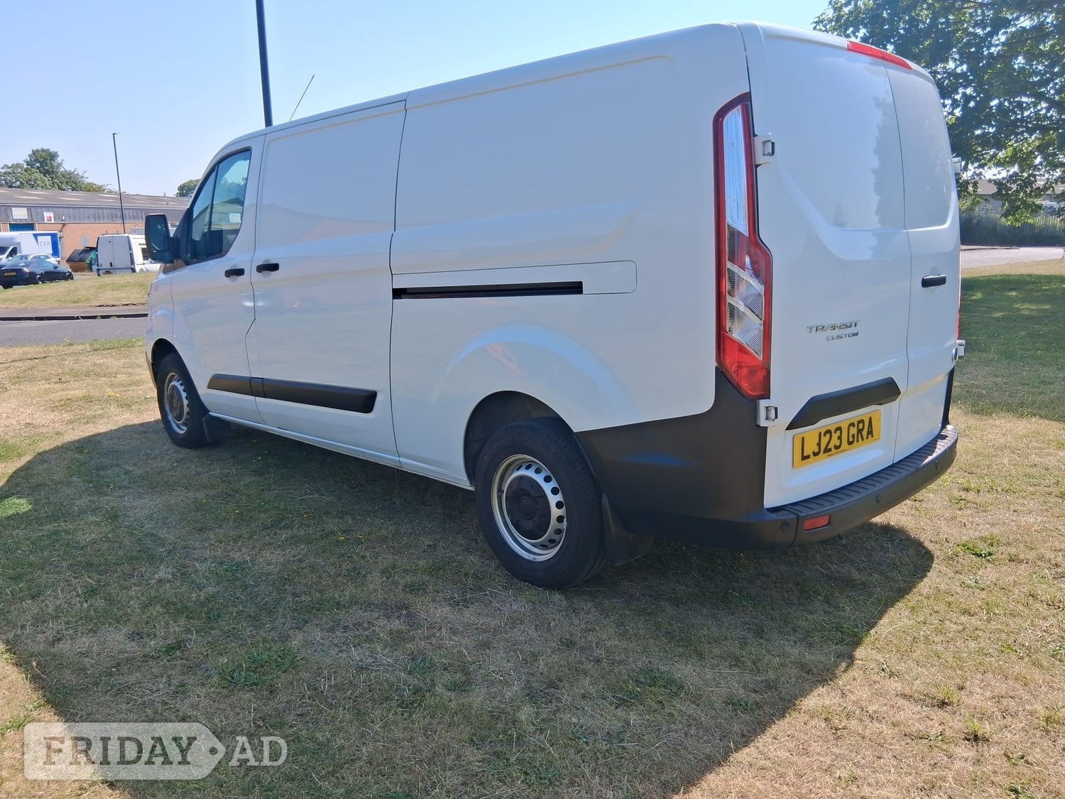 [ berth ]Ford Transit Custom